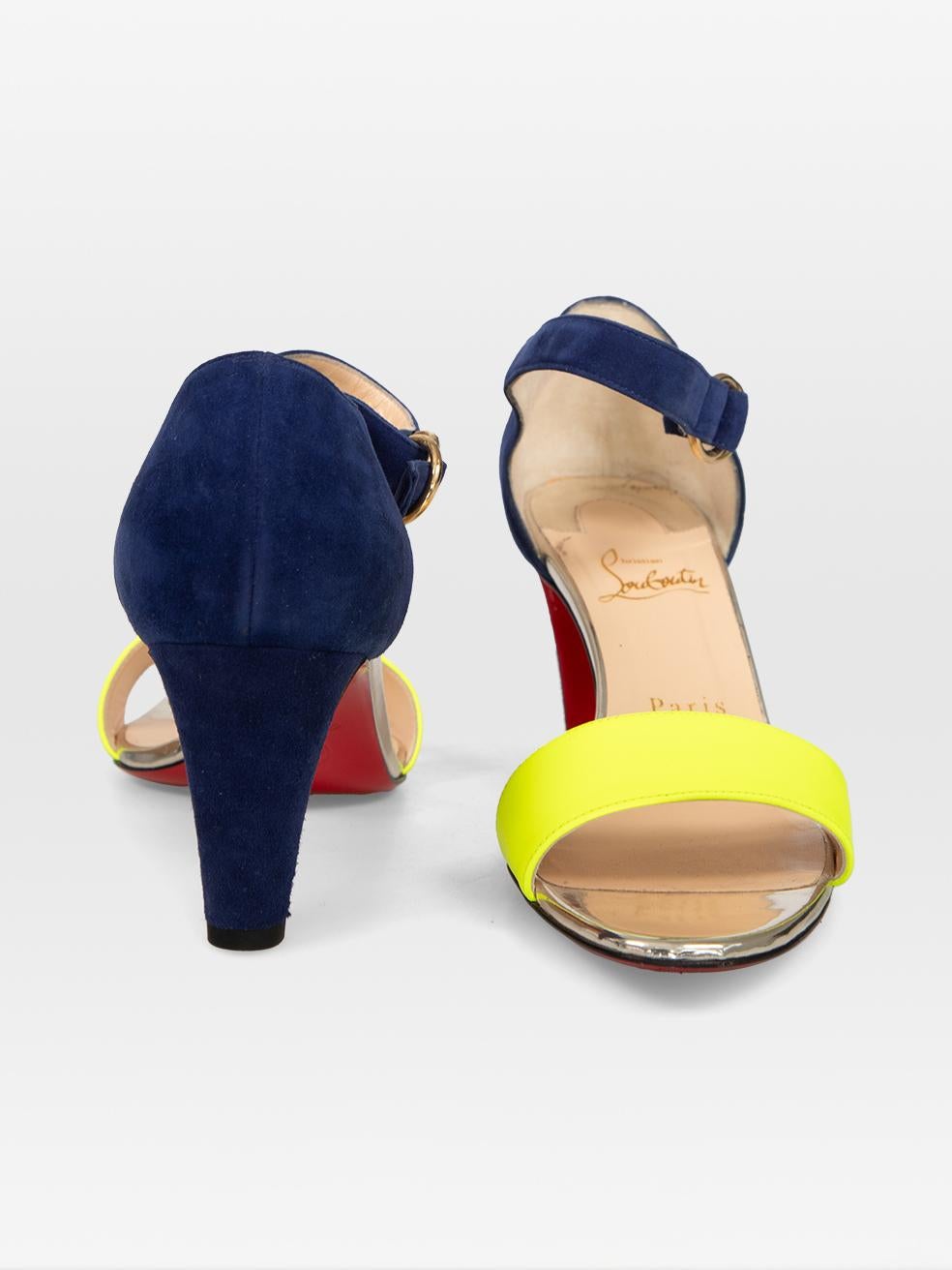Christian Louboutin Sandalias de ante amarillo y azul talla IT 38 Beige en venta