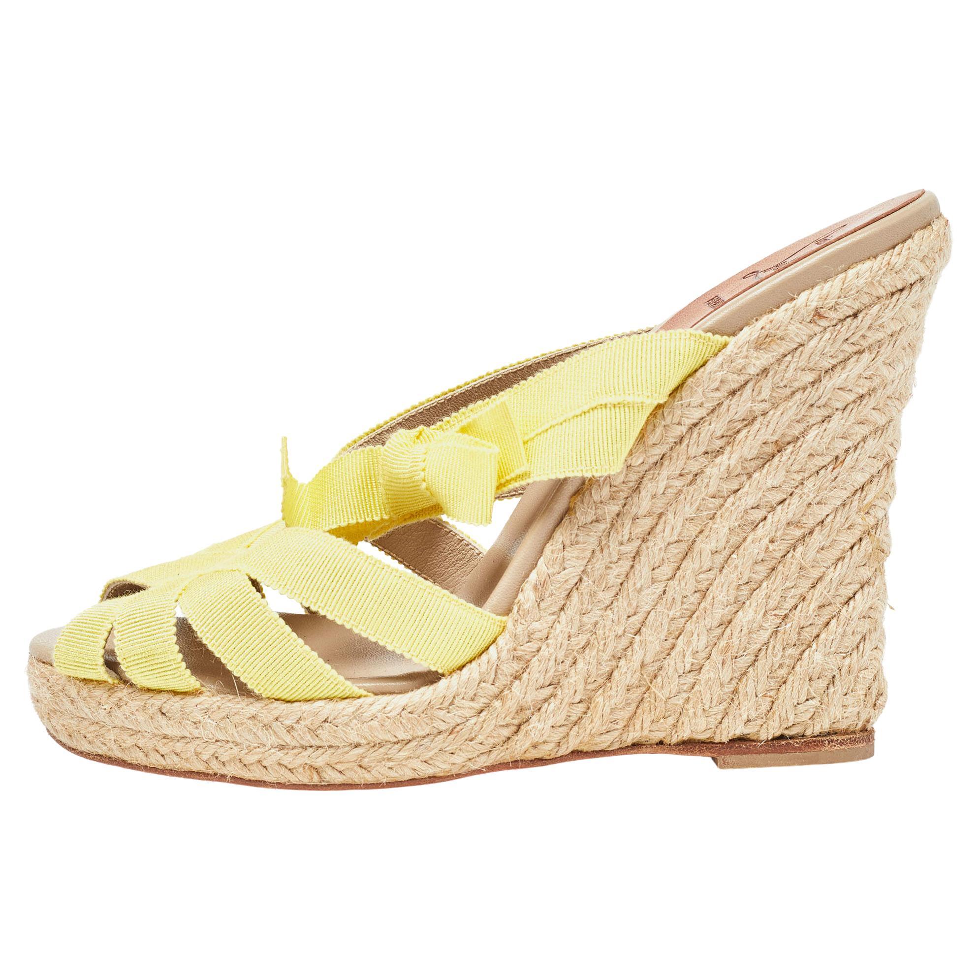 Christian Louboutin Yellow Fabric Delfin Espadrille Wedge Sandals Size 37 For Sale