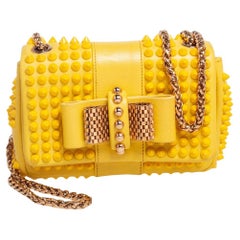 Christian Louboutin Gelbe Leder Mini Spiked Sweet Charity Crossbody Tasche