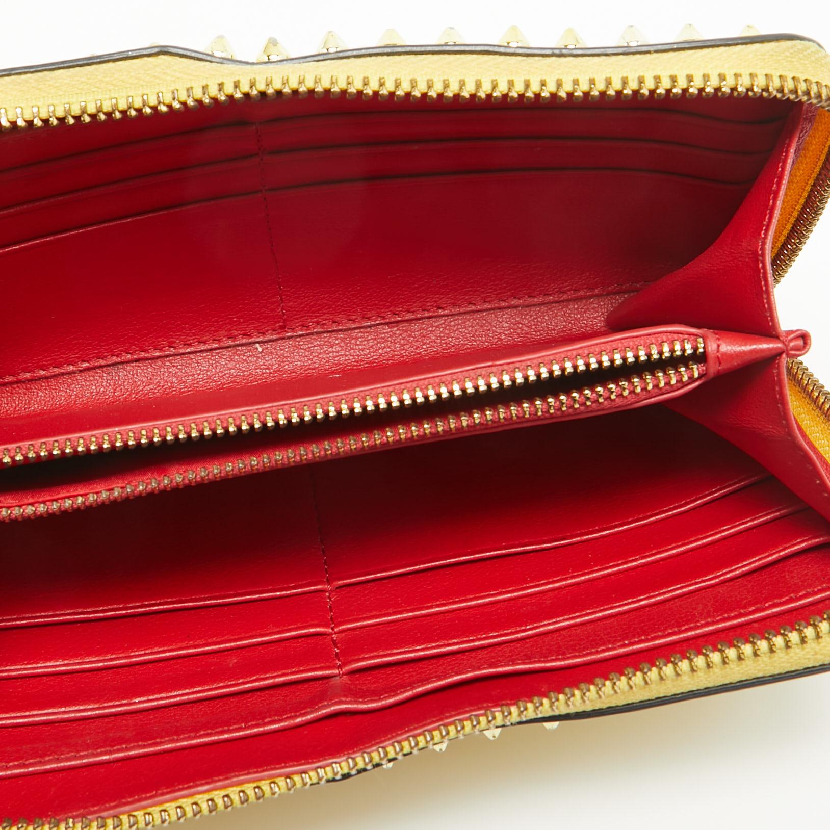 Elevate your everyday style with this yellow wallet. Meticulously crafted from premium materials, it seamlessly blends style, functionality, and sophistication, making it a great pick