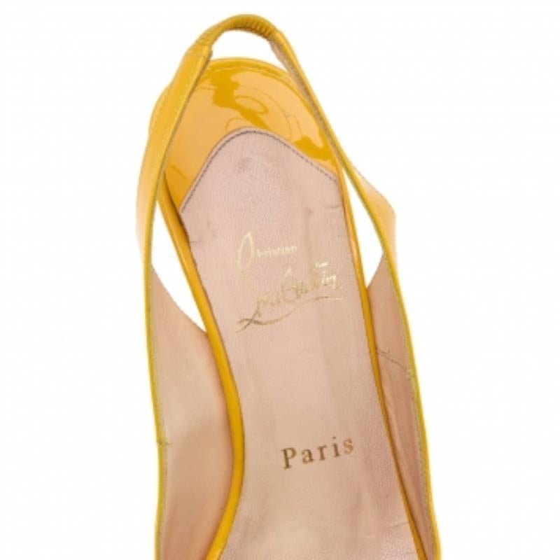 Christian Louboutin Sandales à talons compensés à bout ouvert en cuir jaune taille 36 Pour femmes en vente