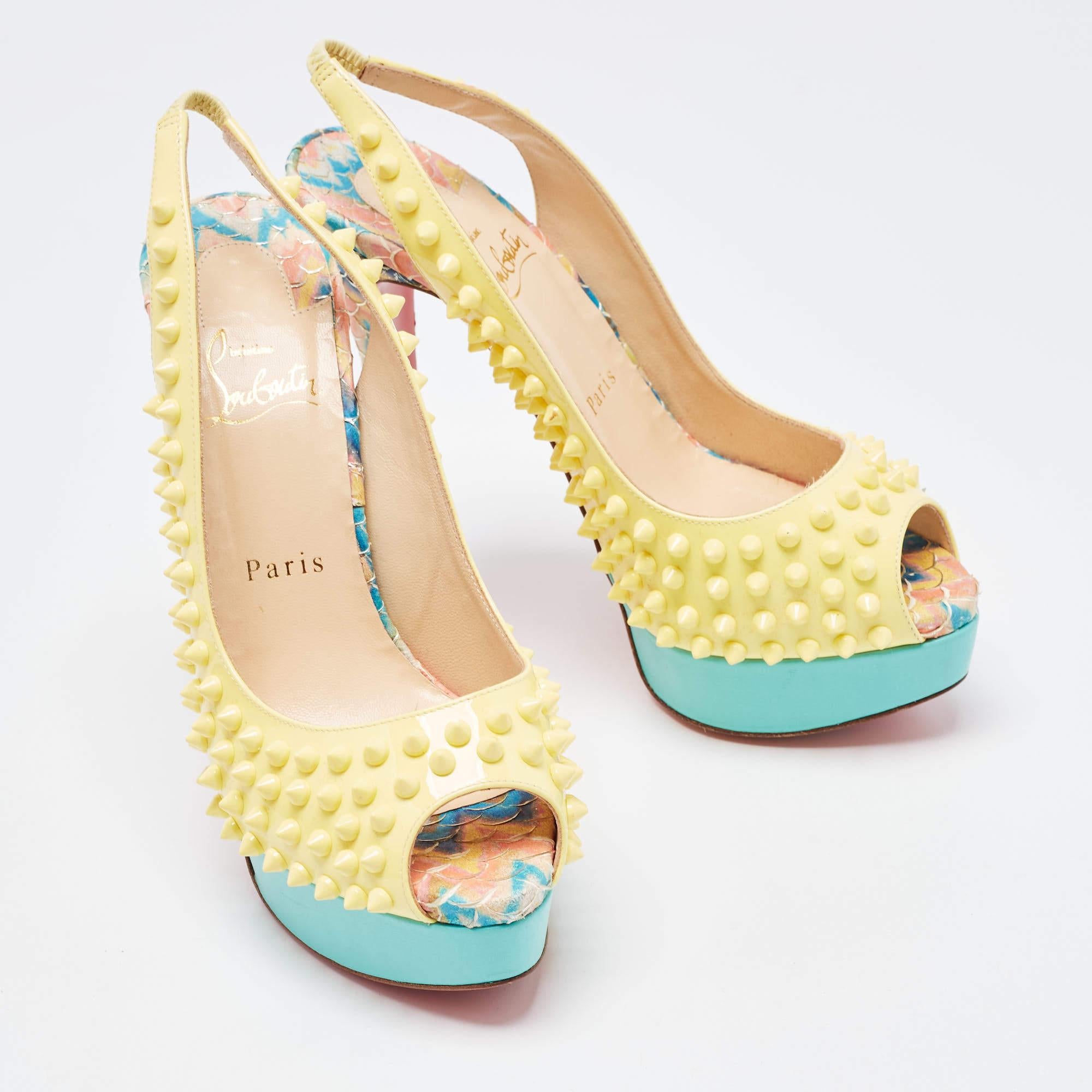 Christian Louboutin Yellow Patent Leather Lady Peep Spike Slingback Pumps Size 3 In Good Condition For Sale In Dubai, Al Qouz 2
