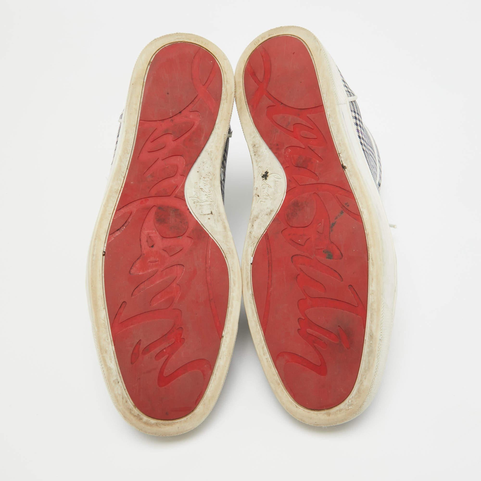 Christian LouboutinScarpe da ginnastica in tela monocromatica Rantus Orlato Taglia 41 in vendita 1