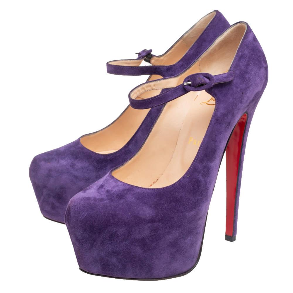 Take your love for Louboutins to new heights by adding this gorgeous pair to your collection. The pumps simply speak high fashion in every stitch and curve. The exteriors come made from suede and the pumps are finished with platforms, 15.5 cm heels