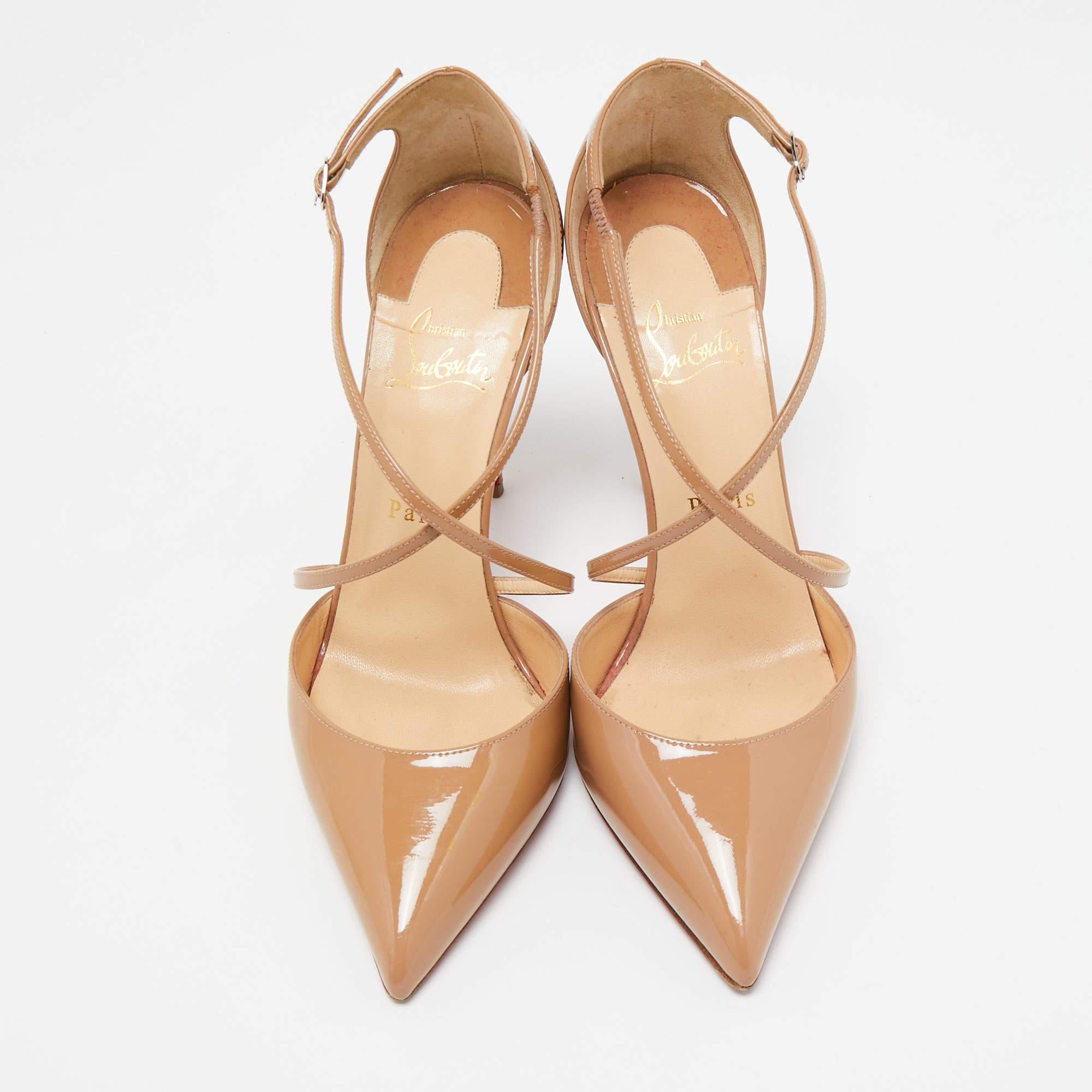 Exhibit an elegant style with this pair of pumps. These elegant shoes are crafted from quality materials. They are set on durable soles and sleek heels.

Includes: Original Dustbag

