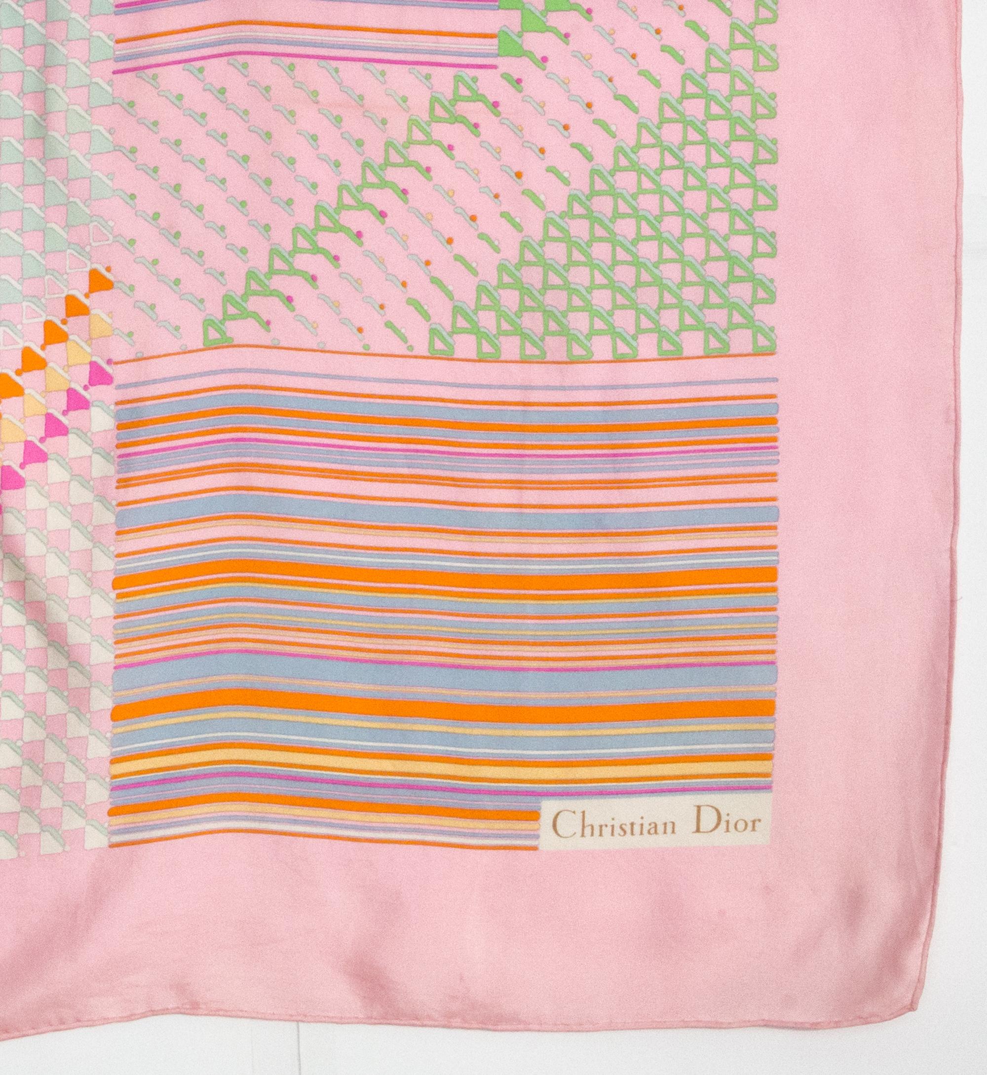 Christian Pink Dior Seidenschal 1