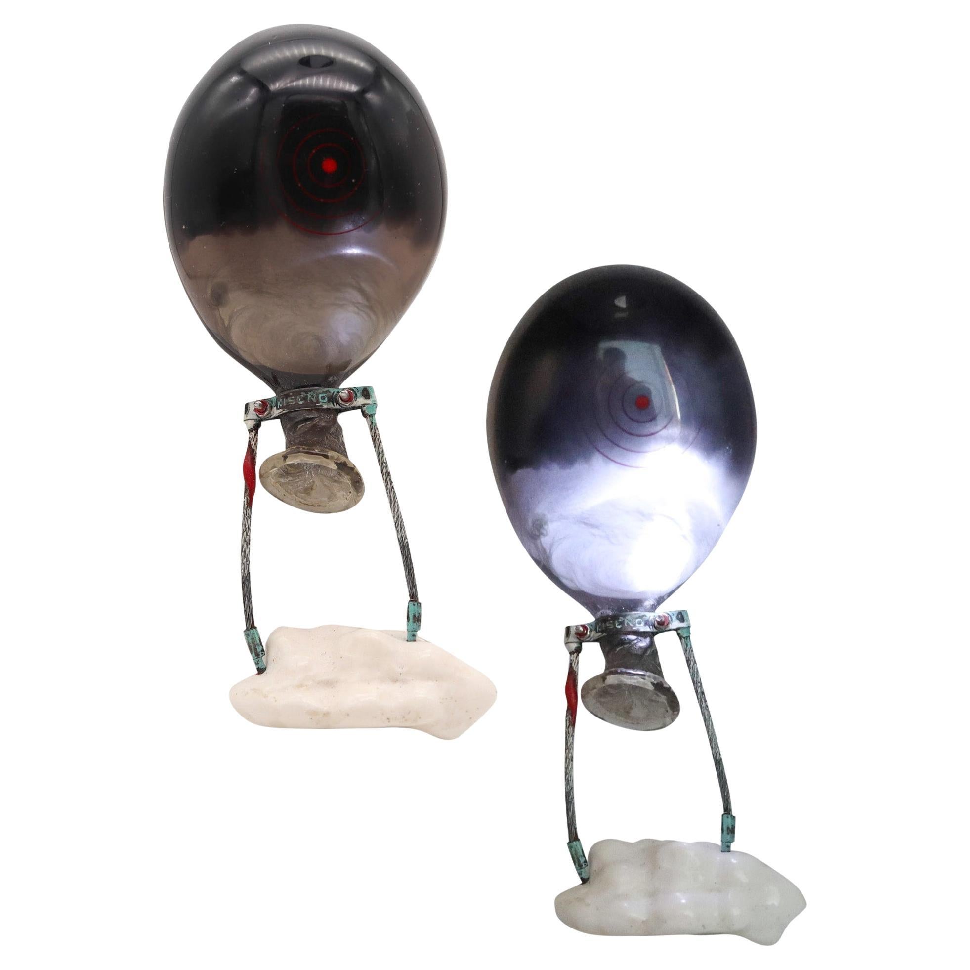 CHRISTIAN QUICENO 2016-2017 Konzeptionelle skulpturale Brosche aus wiederverwerteten Materialien