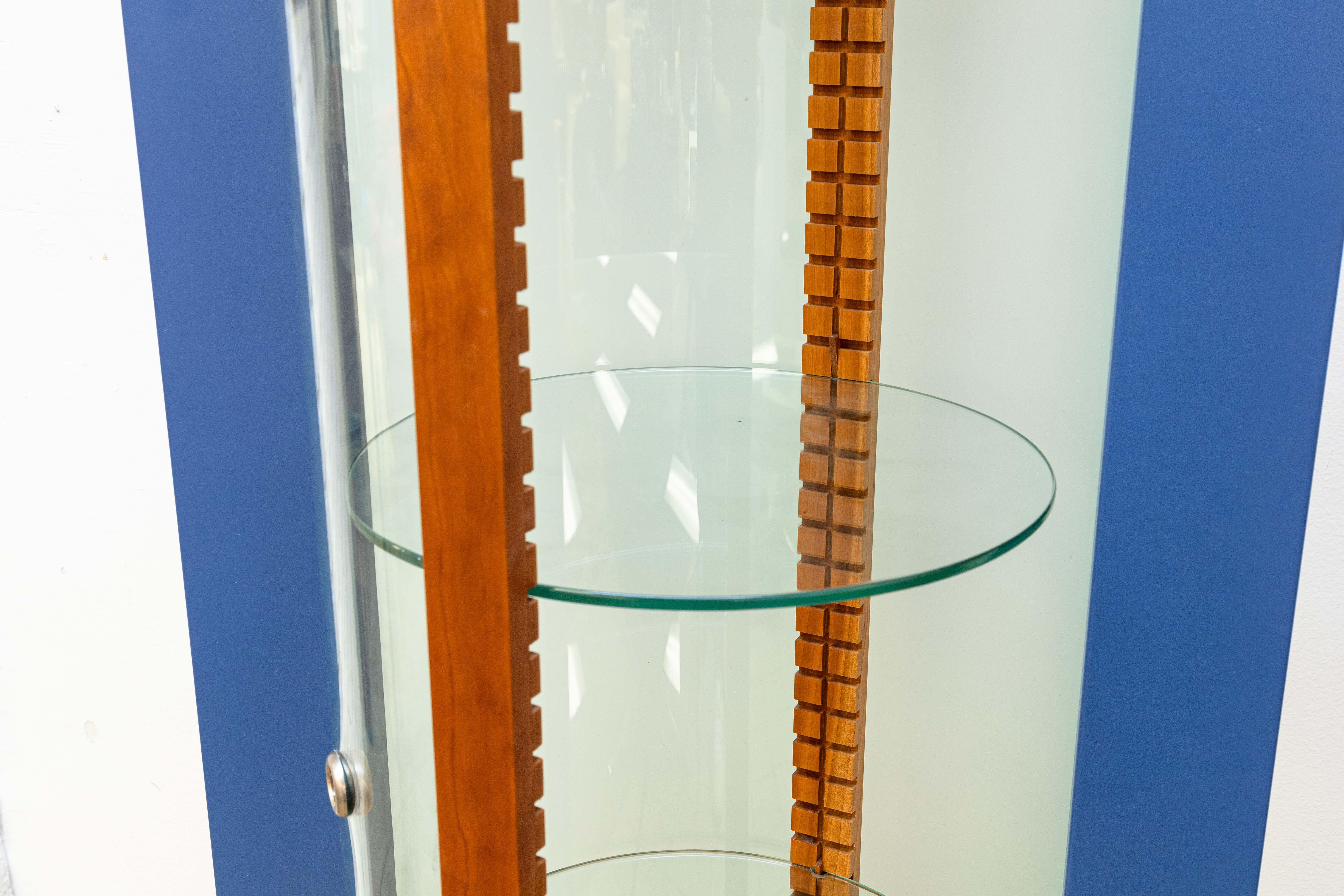 Estantería Redonda de Cristal Iluminada Italiana Contemporánea Christian Robert en venta 2