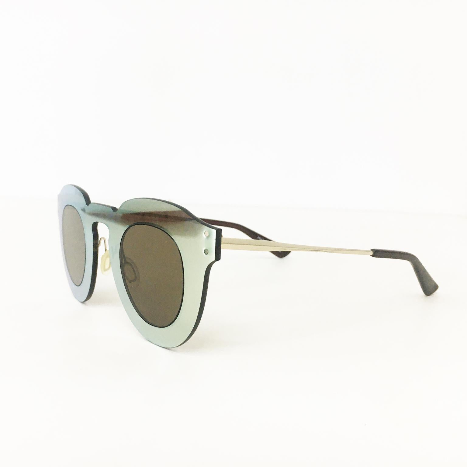 Christian Roth sunglasses Matos model SS 2017.
The frame’s unique lens-based construction features Christian Roth’s signature lens-in-lens design and is balanced by lightweight metal temples affixed to custom-milled metal hinges.
We offer free
