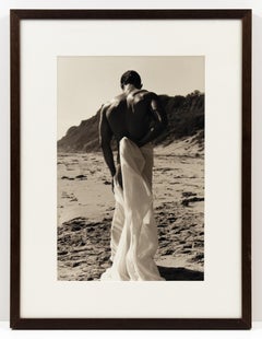 Drapierte Figur mit Schleppe