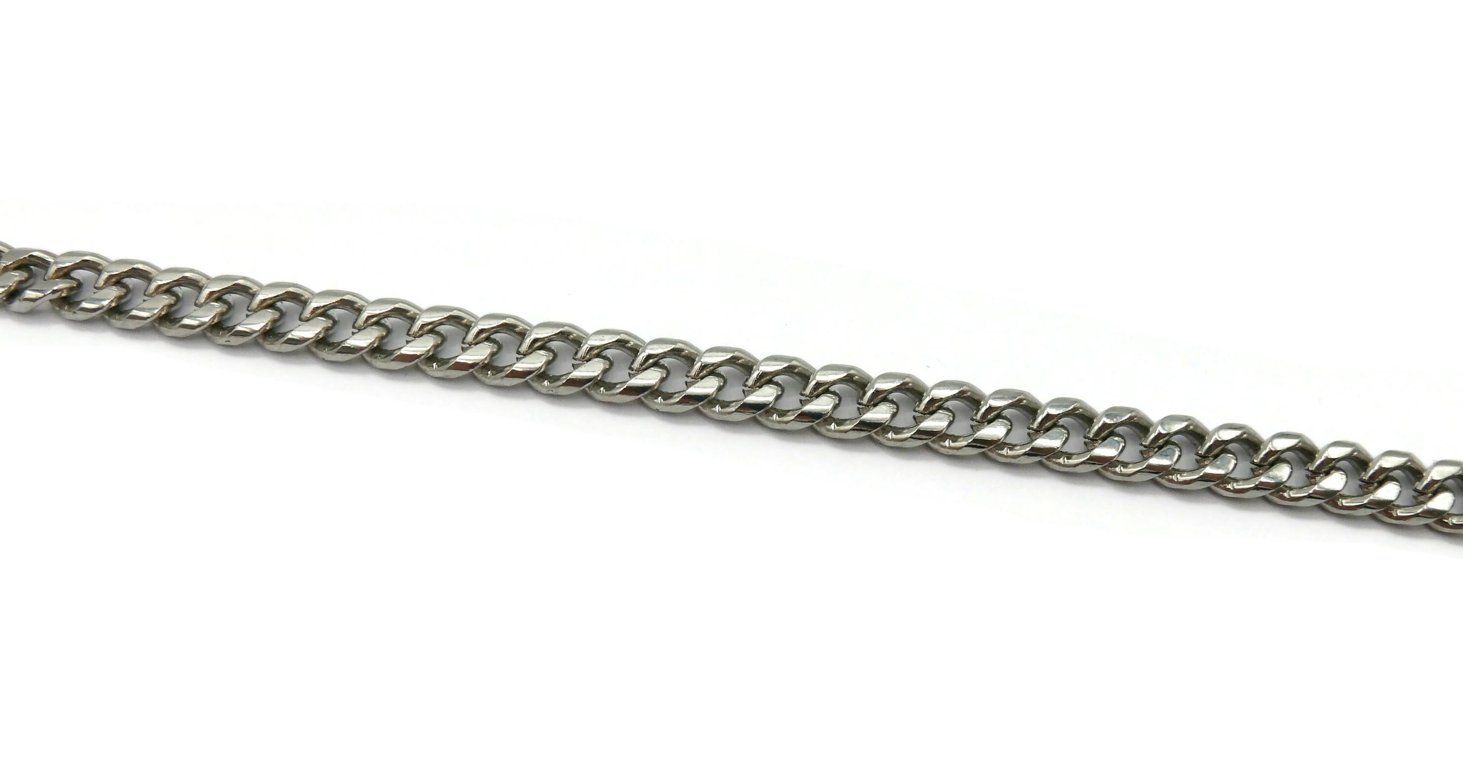 CHRISTIAND DIOR by JOHN GALLIANO Collana con catena CD in tonalità argento in vendita 11