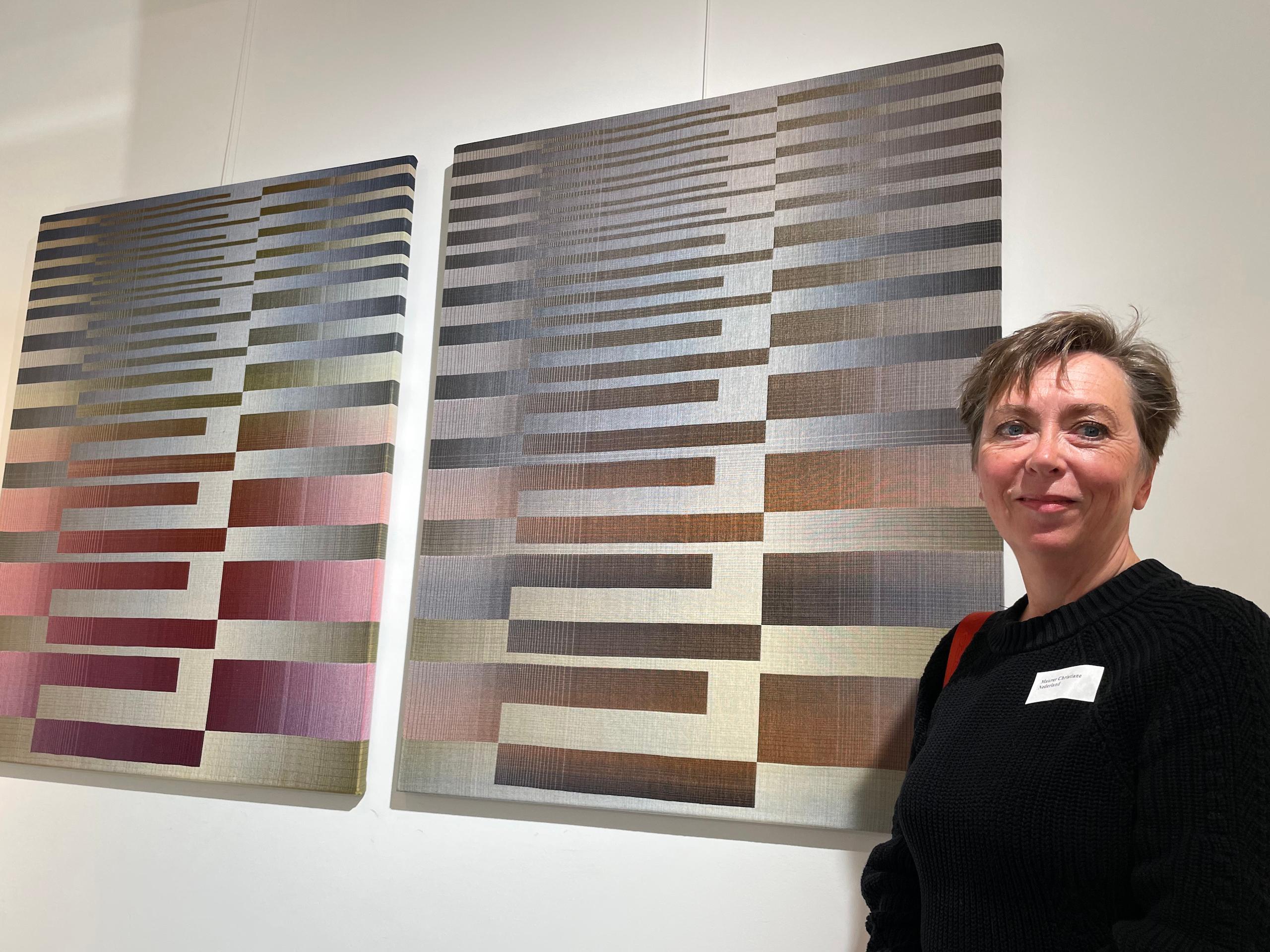 2022 I - 2 von Christiane Maurer - Textilkunst, geometrisch, Brauntöne im Angebot 6