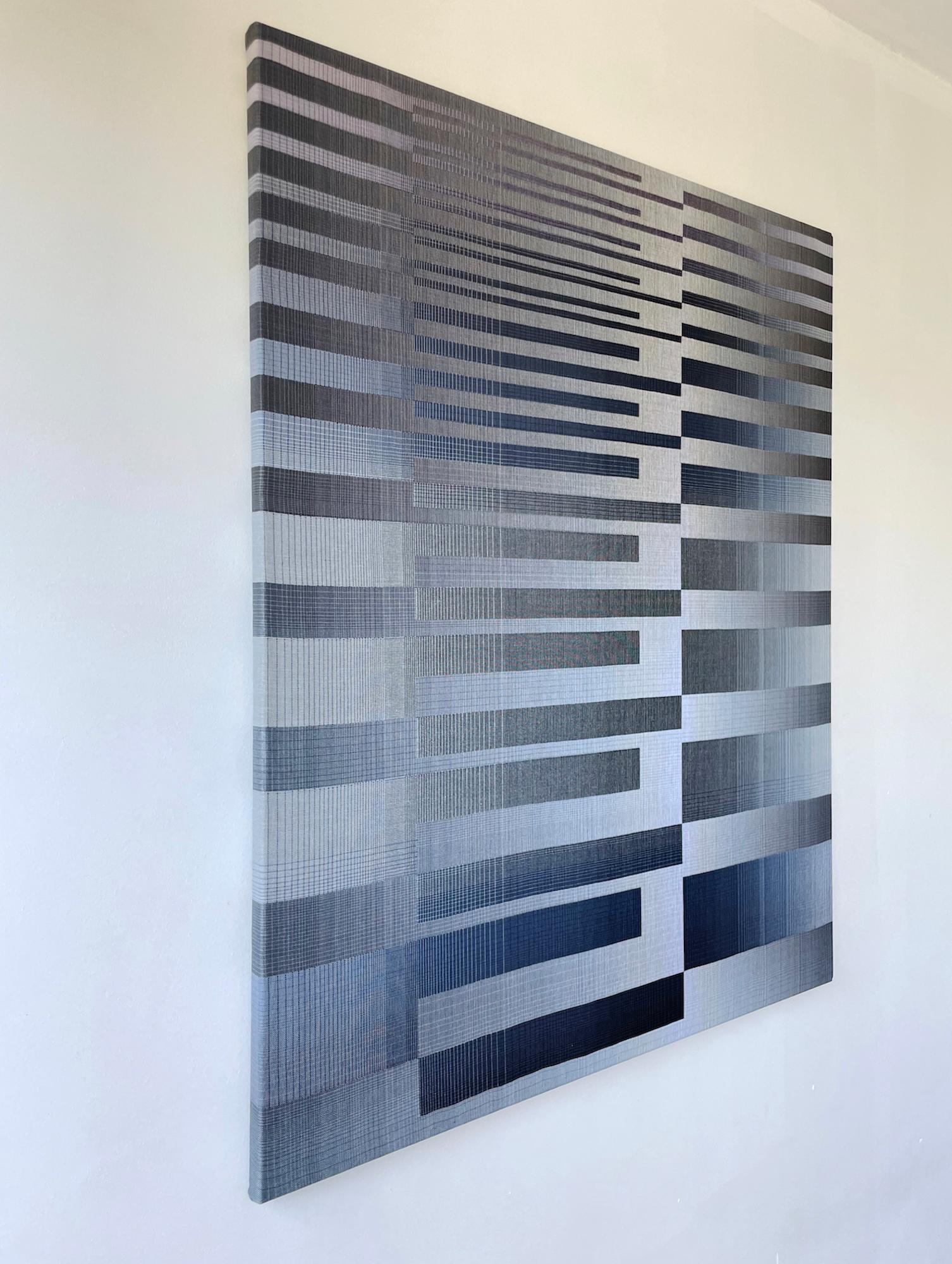 2022 I - 4 par Christiane Maurer - Art textile, rayures bleues, tissé à la main en vente 5