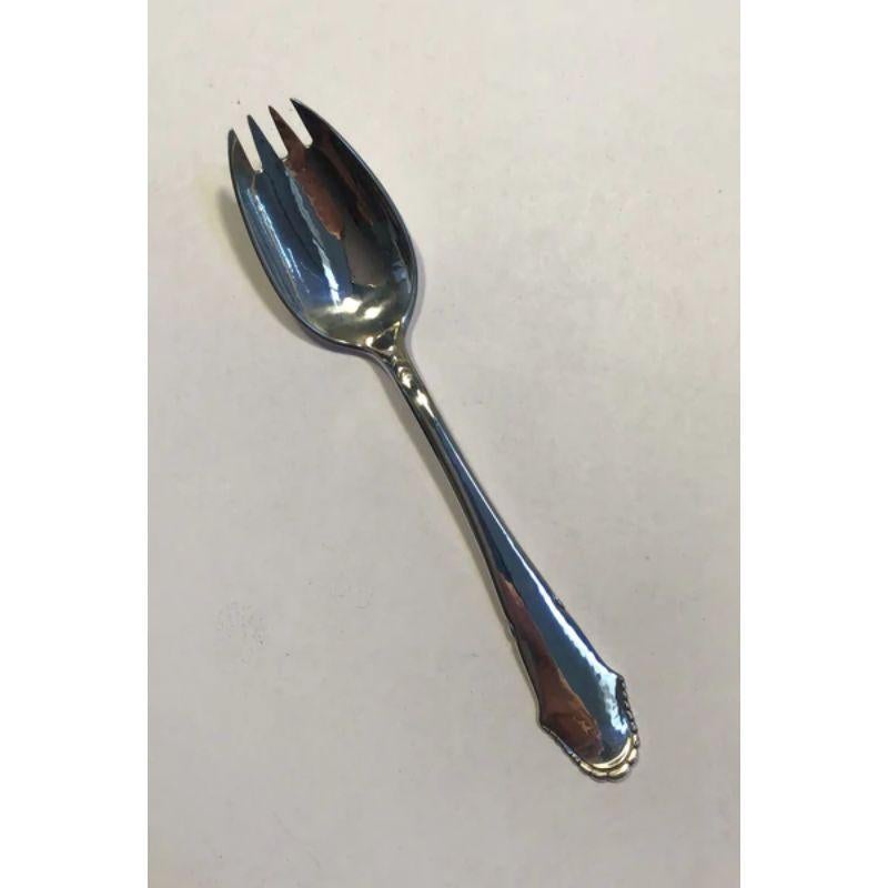 Christiansborg silver fork

Measures 14 cm (5.51 inch).