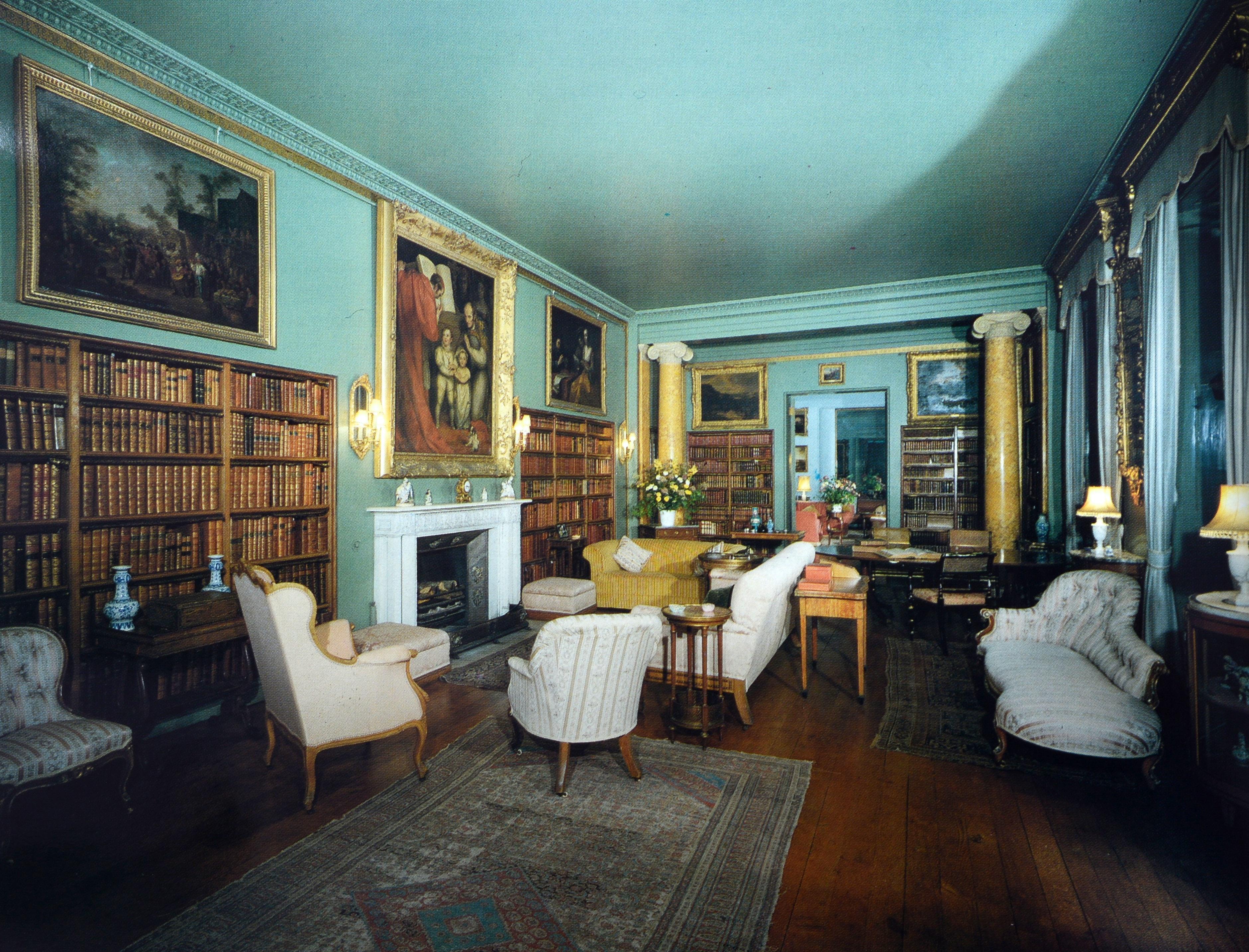 Paper Christie's 1987 Kitley House Devon, 1st Ed For Sale