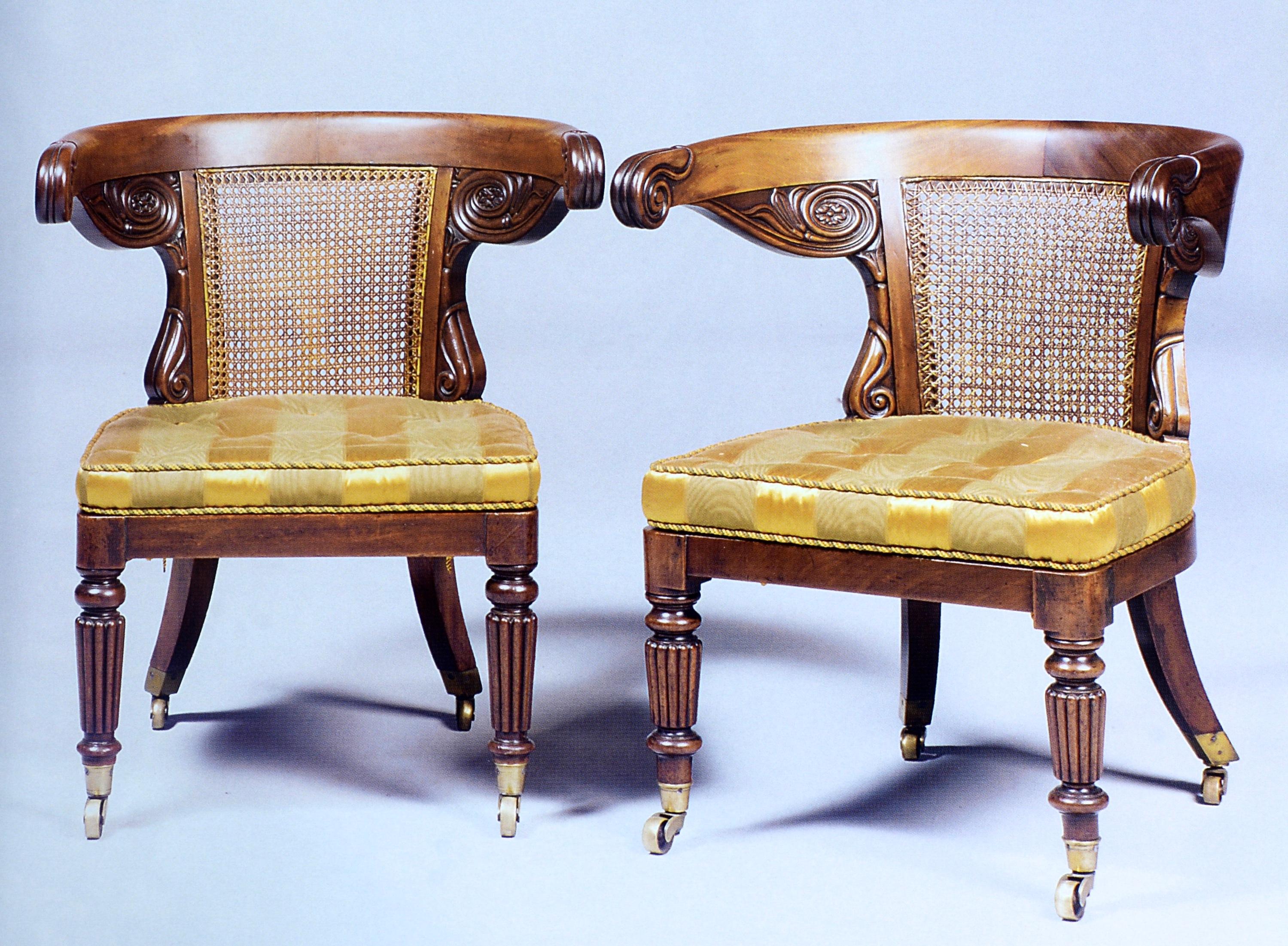 Christies 2003 Bibliothek bei Gaiter's Green, Fine English Furniture, 1st Ed. im Zustand „Hervorragend“ im Angebot in valatie, NY