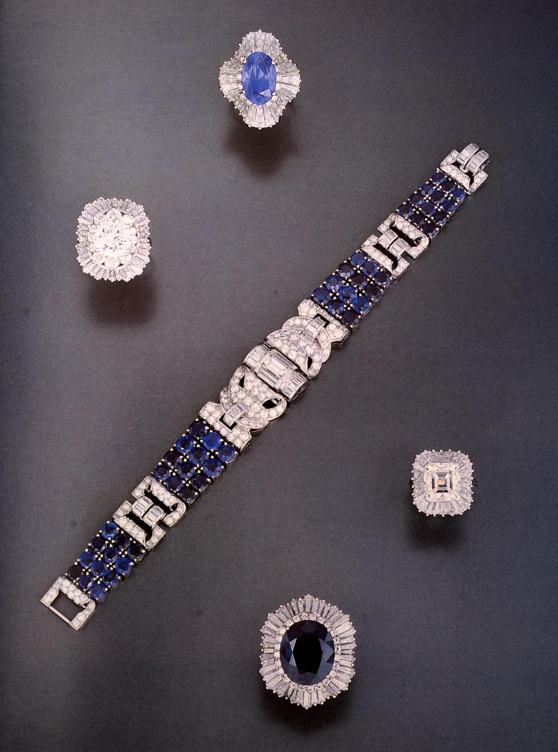 American Christie's Auction New York Magnificent Jewels October 21, 1992 For Sale