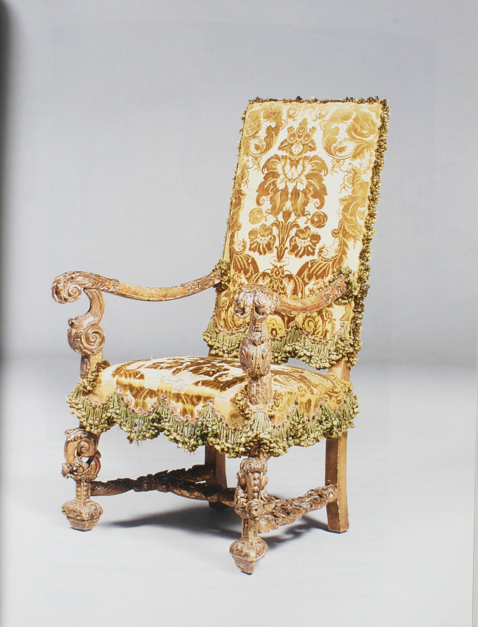 Christie's: Katalogbibliothek bei Gaiter's Green & Fine English Furniture im Angebot 8