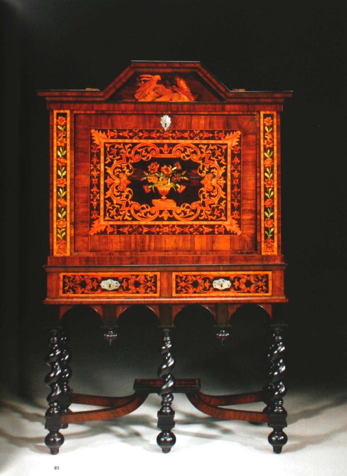 Christies: Europäische Möbel, einschließlich Objekte aus Turbuence-Antiquitäten (amerikanisch) im Angebot