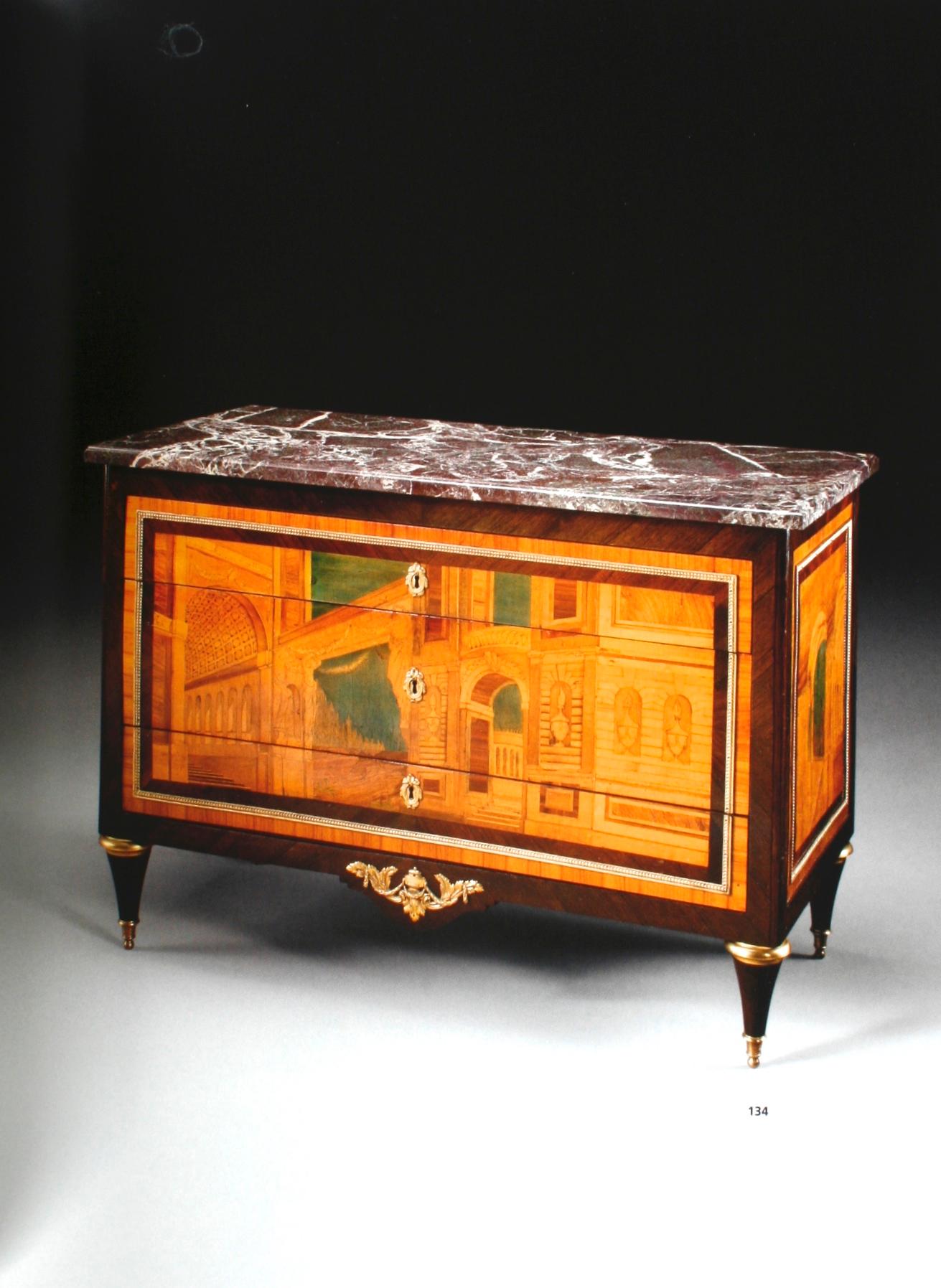 Christies: Europäische Möbel, einschließlich Objekte aus Turbuence-Antiquitäten im Zustand „Hervorragend“ im Angebot in valatie, NY