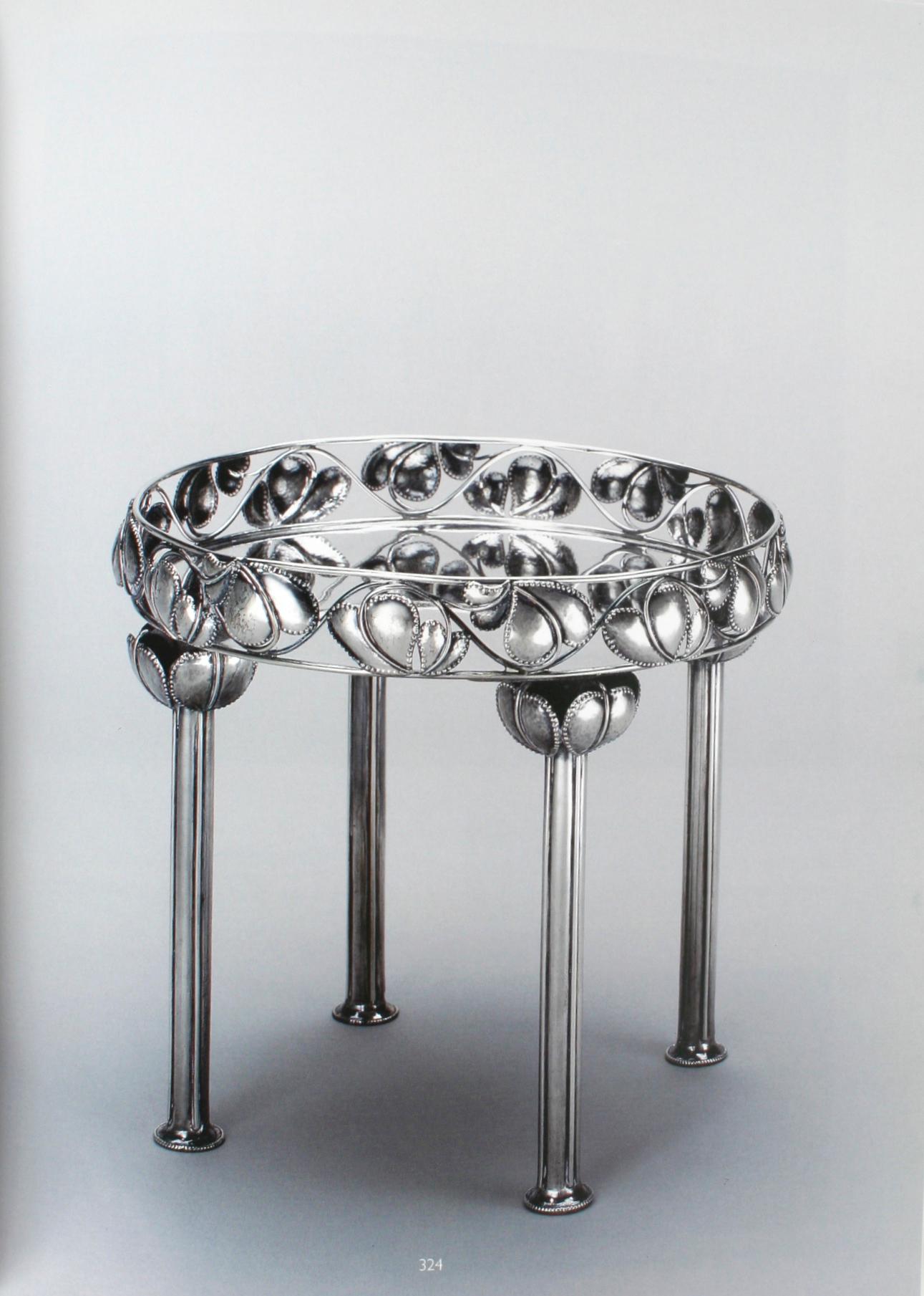 Christie's: Fine and Decorative Arts: The Maurice & Margo Cohen Collection, 5/99 In Good Condition For Sale In valatie, NY