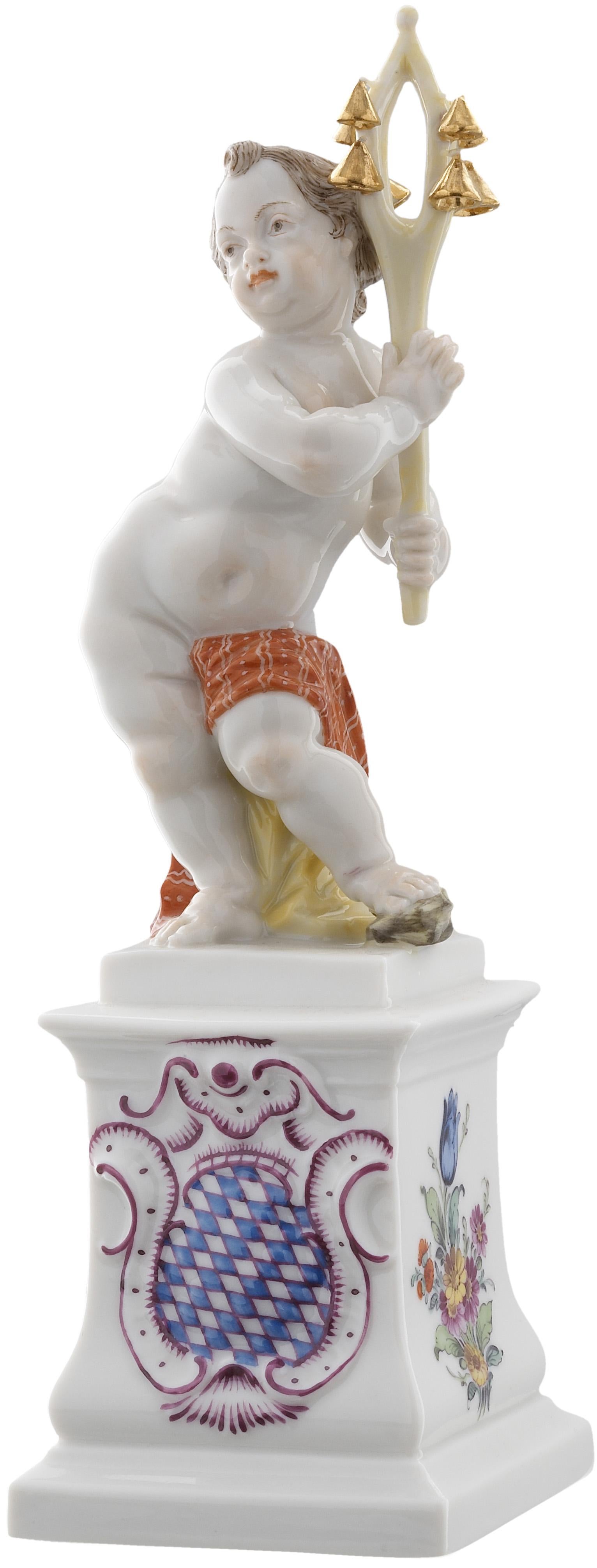 Cast Christimas cherubs in Nymphenburg porcelain hand crafted and hand painted For Sale