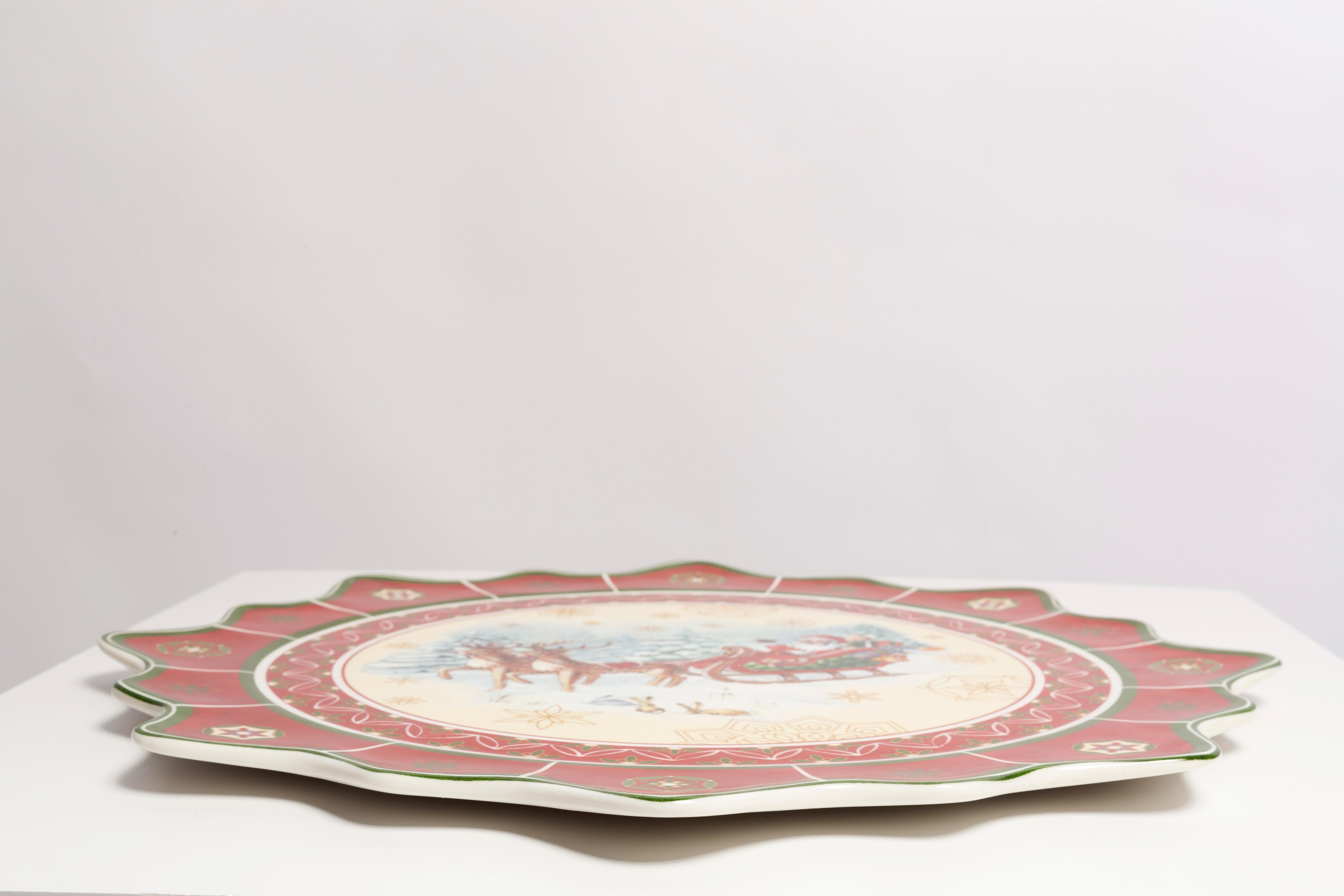 20th Century Christimas Decorative Painted Ceramic Plate, Villeroy Boch, France, 2000s For Sale