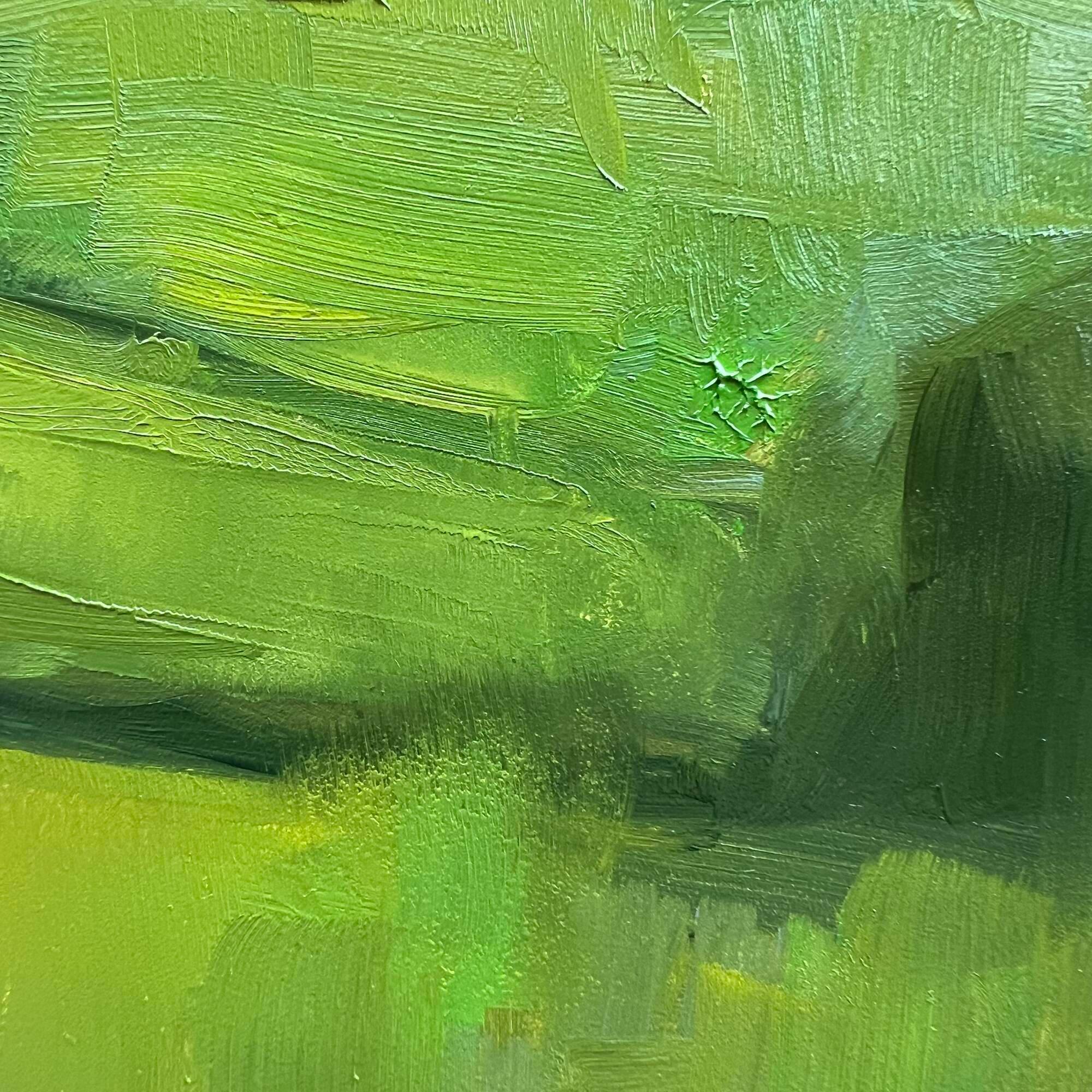 Zeitgenössisches 8x8 Ölgemälde einer üppigen grünen spanischen Landschaft (Grün), Landscape Painting, von Christina Kent