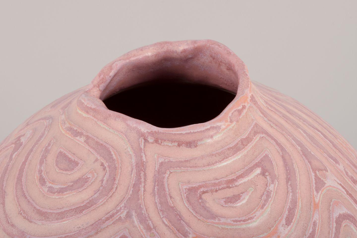 Danois Christina Muff, artiste contemporaine danoise. Récipient rond unique en grès. en vente