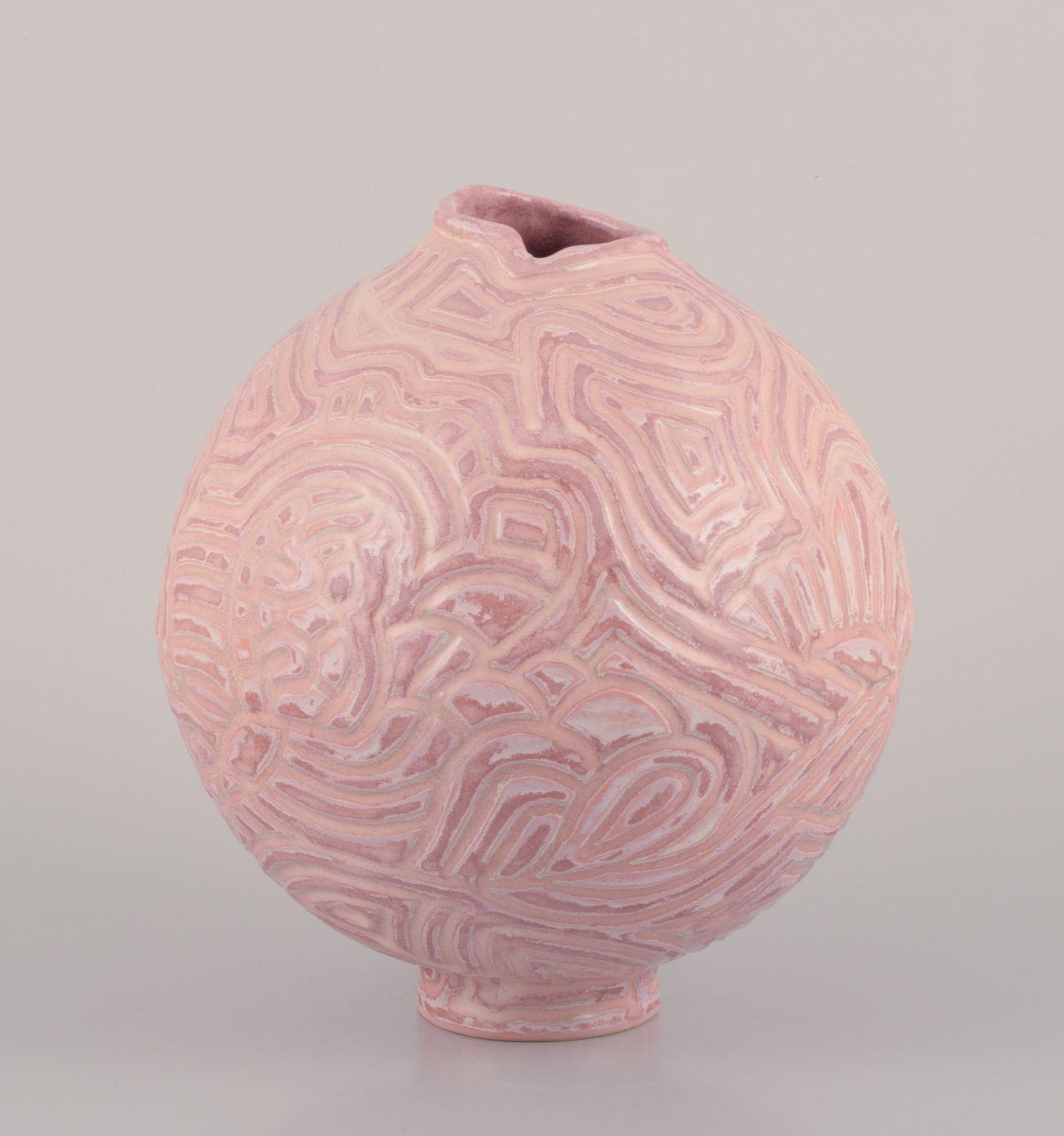 Vernissé Christina Muff, artiste contemporaine danoise. Récipient rond unique en grès. en vente