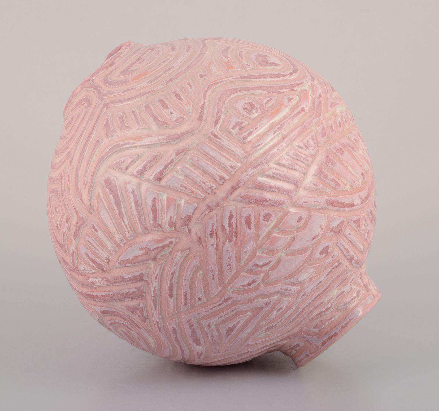 Christina Muff, artiste contemporaine danoise. Récipient rond unique en grès. en vente 1