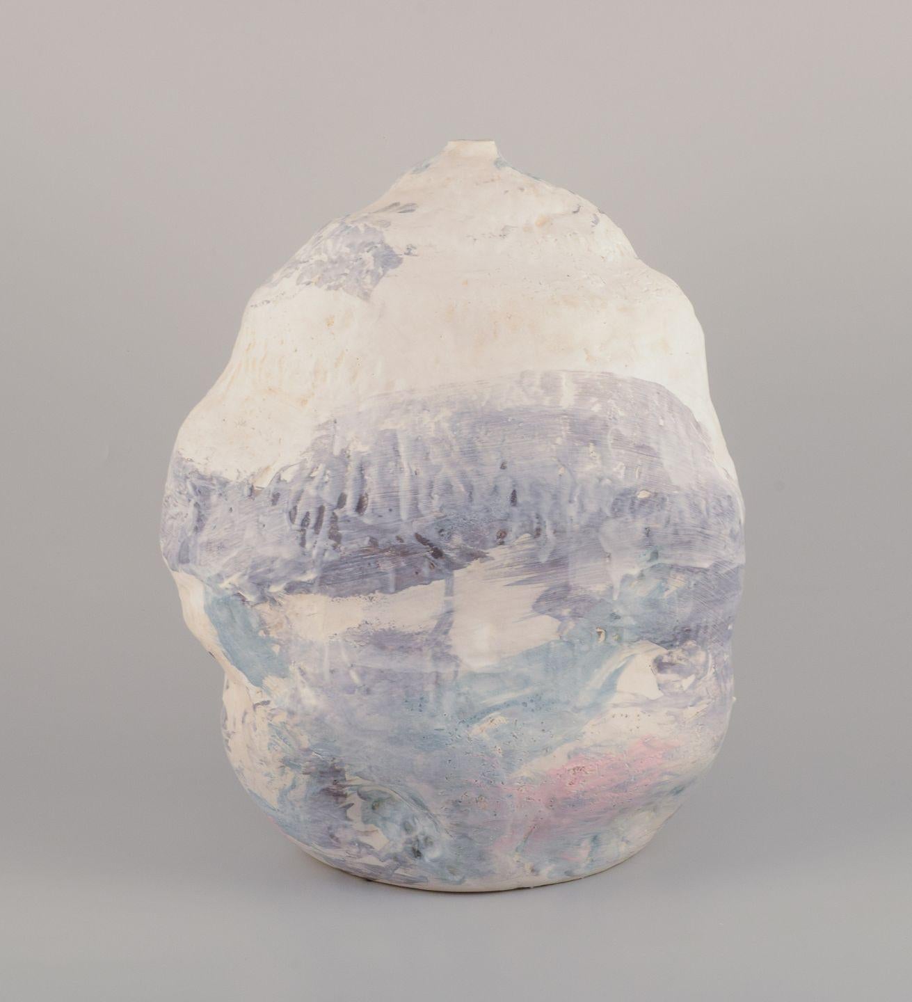 XXIe siècle et contemporain Christina Muff, contemporary Danish artist. Unique vase in pinching technique. en vente