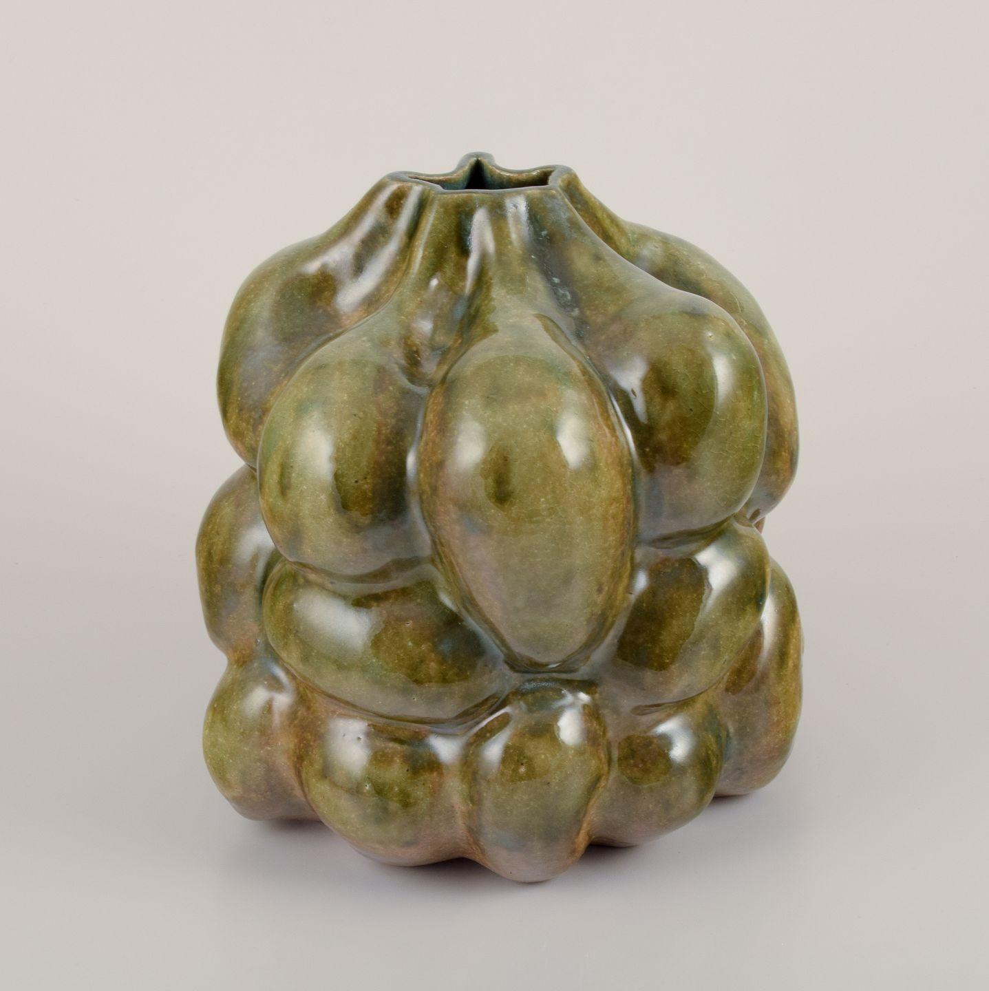 Christina Muff, artiste céramiste contemporaine danoise. Vase de forme organique. Excellent état - En vente à København, Copenhagen
