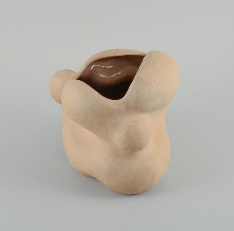 Christina Muff, zeitgenössische dänische Keramikerin. Einzigartige organisch geformte Vase (Glasiert) im Angebot