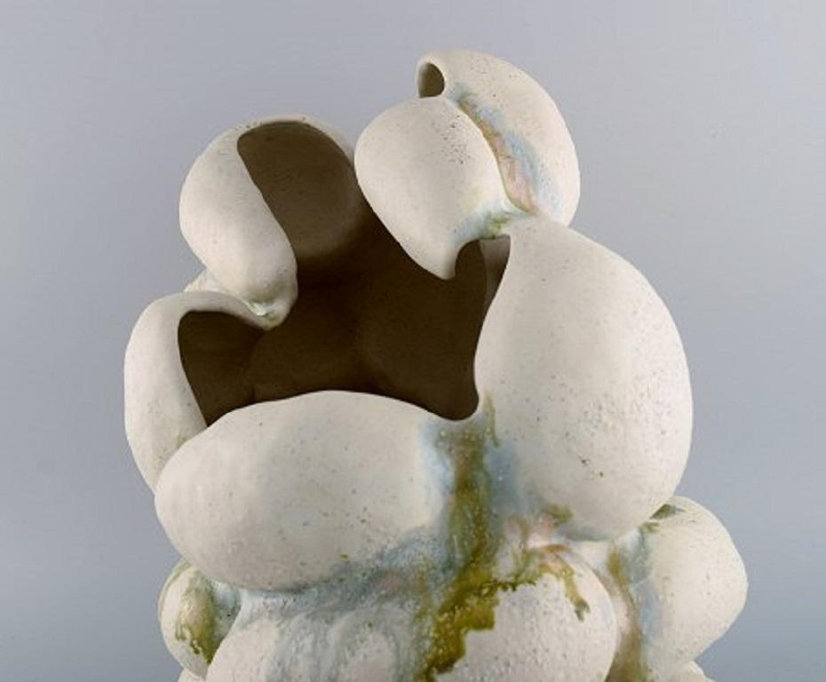 Christina Muff, Hand-Modelled Sculptural Vase of Stoneware Clay For Sale 1