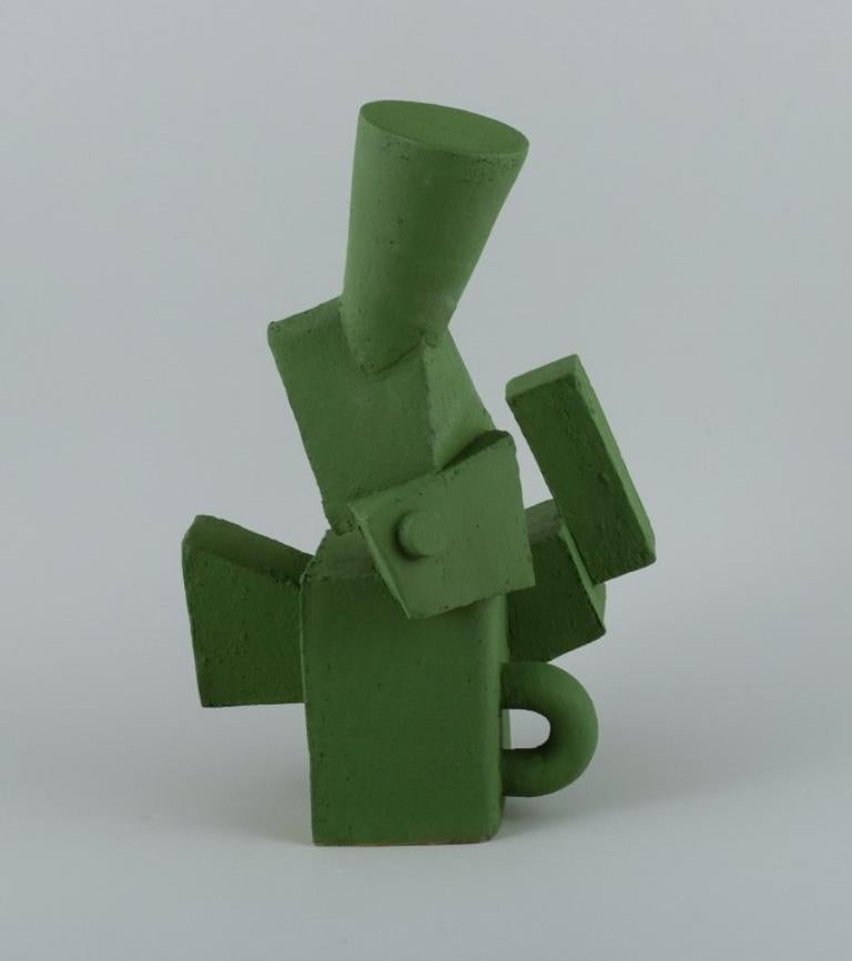 Christina Muff, einzigartige kubistische Steingutskulptur aus mattem Grasgrüner Glasur.  (Dänisch) im Angebot