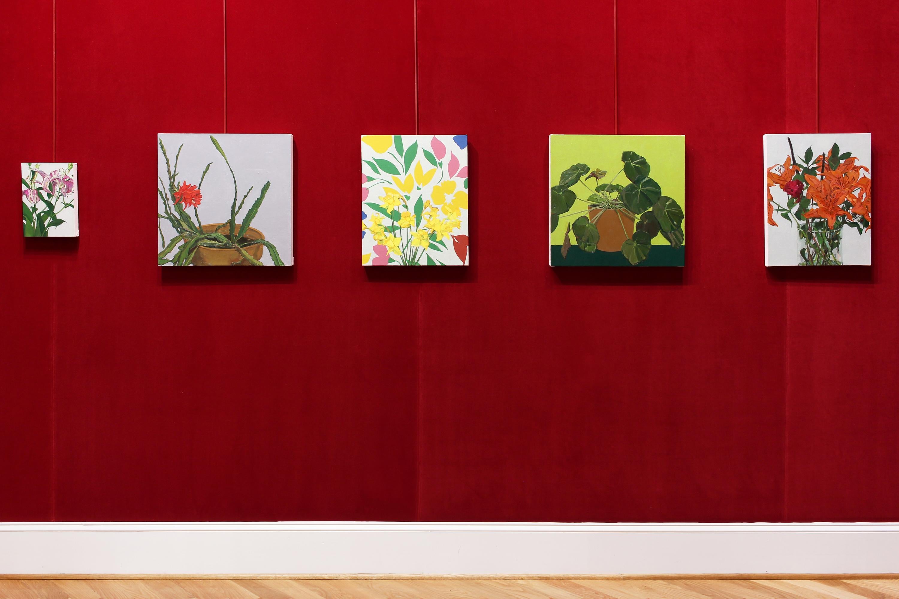 'Studio Bloom' - still life - floral, botanical, naturalism, pop of red - Contemporary Painting by Christina Renfer Vogel