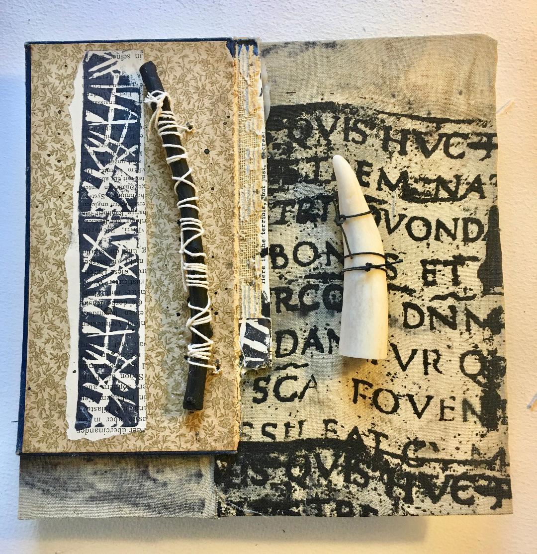 LEANING TOWARD DUSK : tecnica mista - Mixed Media Art di Christine Graf
