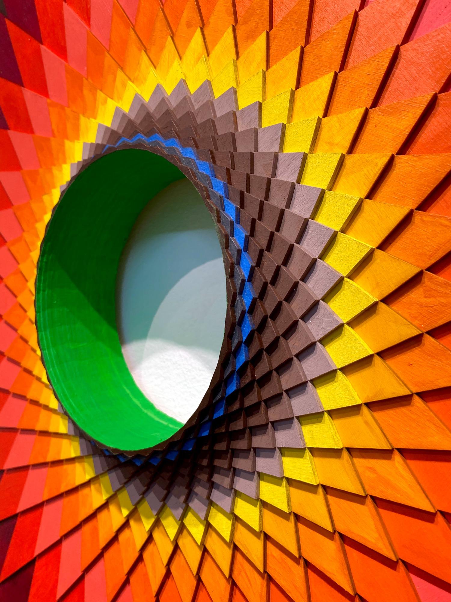 Flame, Acrylic on Wood, Circular geometric Wall sculpture by Christine Romanell For Sale 1