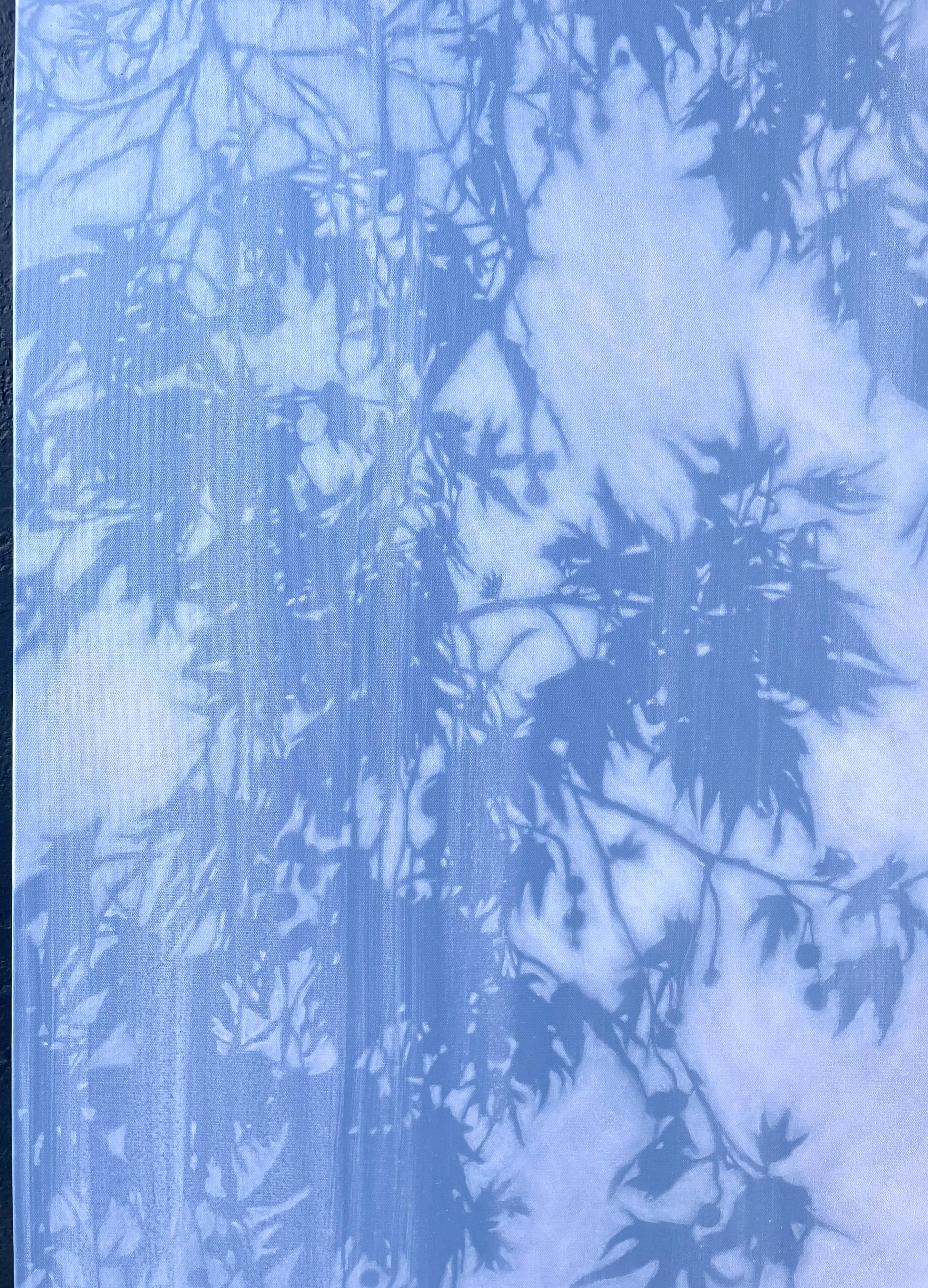 A Winter Light (peinture acrylique de 60 x 36 pouces) - Bleu Still-Life Painting par Christine So