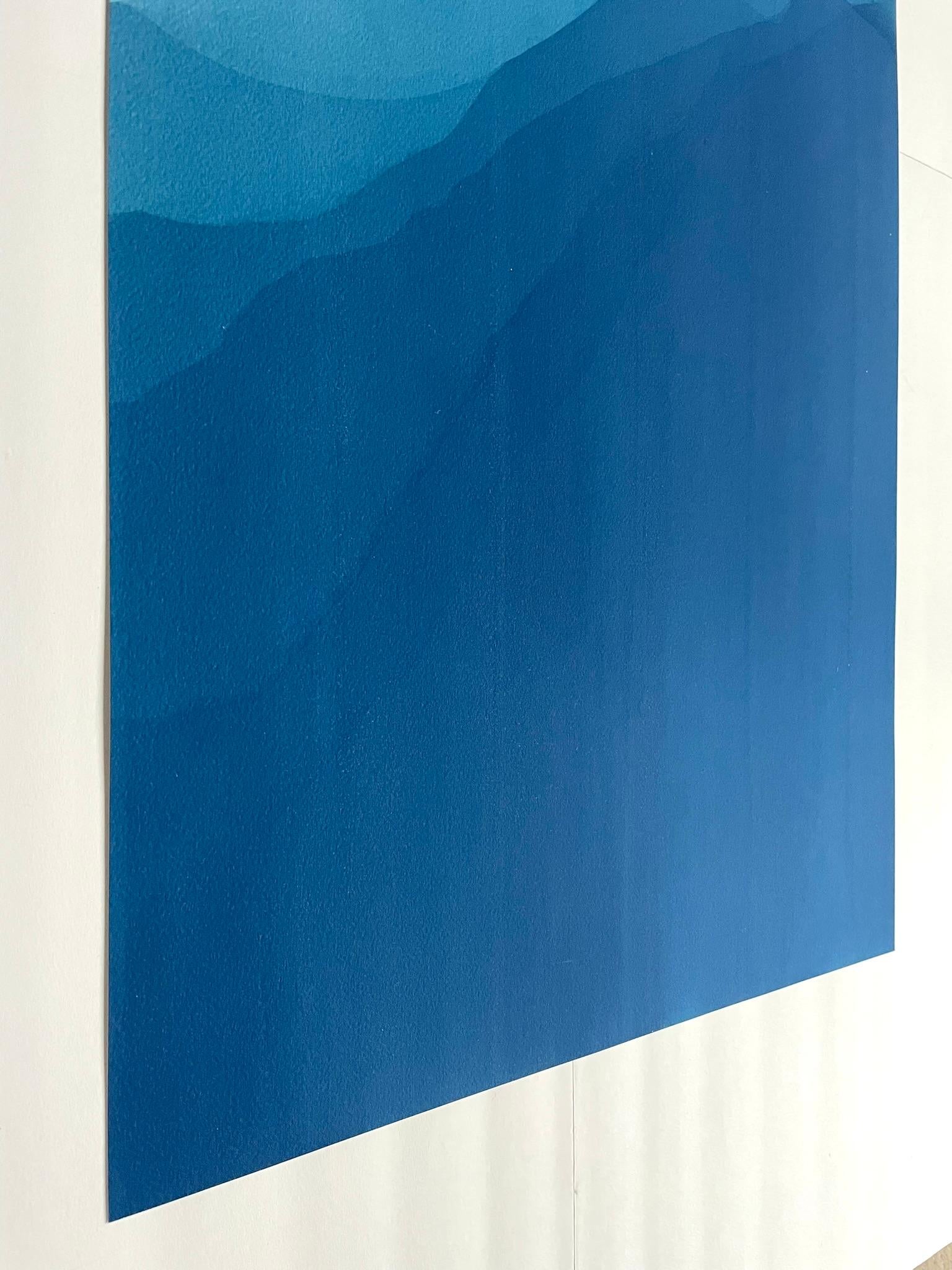 Cliffs de mer 7 (cyanotype abstrait imprimé à la main de 40 x 20 pouces) - Abstrait Photograph par Christine So
