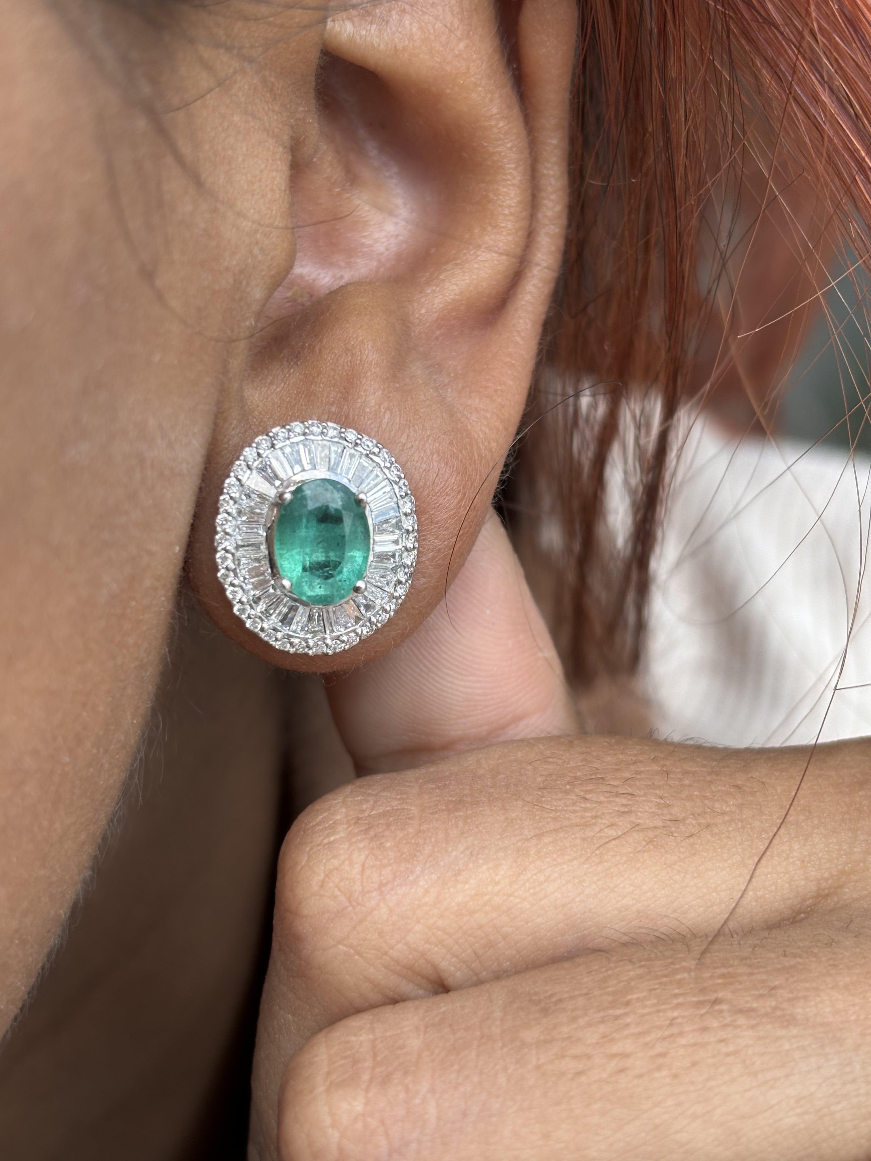 2.77 Ct Zambian Emerald & Diamonds studded Statement Stud Earrings in 18K Gold For Sale 2