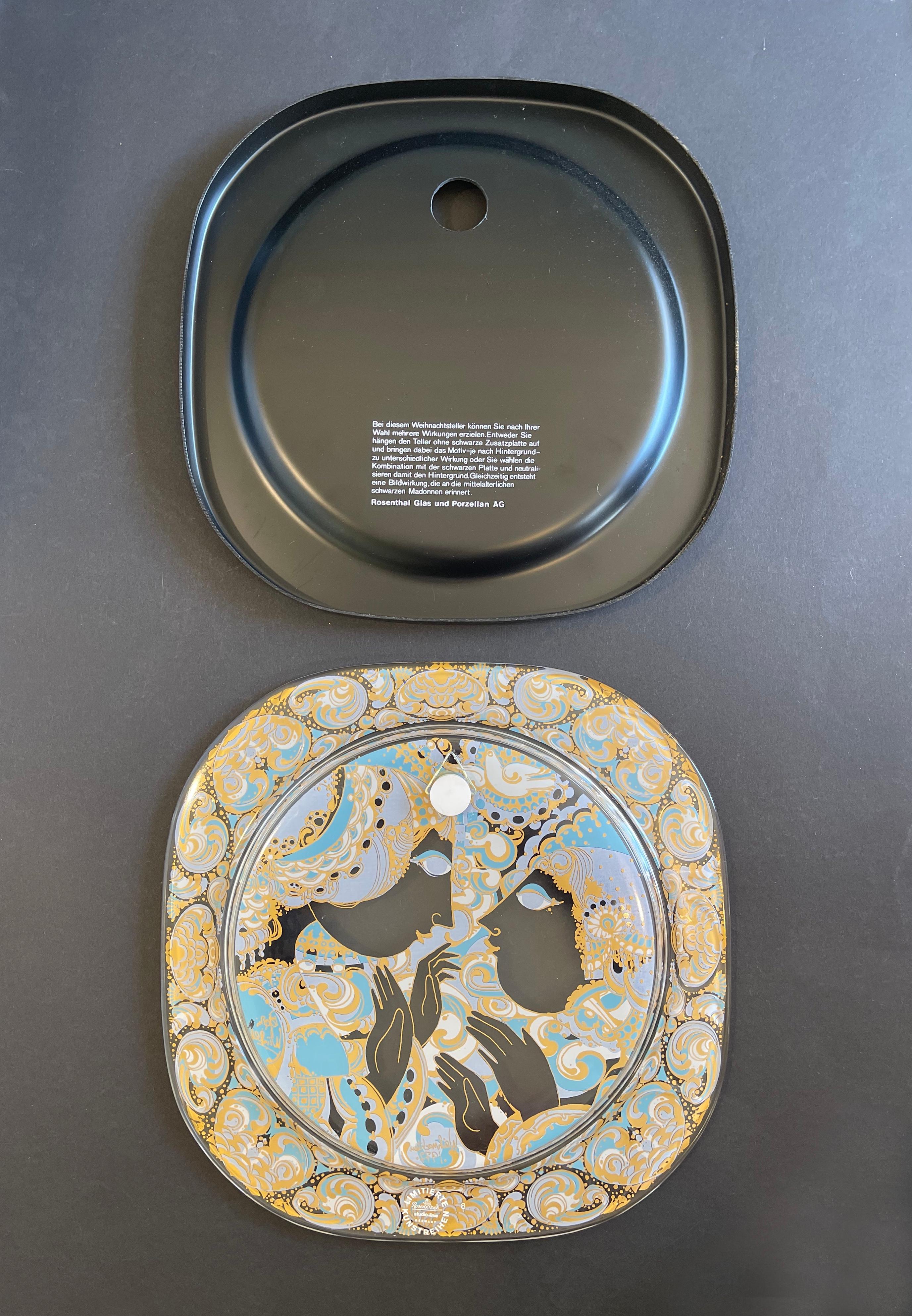 Weihnachtlicher Wandteller aus Glas Bjørn Wiinblad 1977 in limitierter Auflage, für Rosenthal im Zustand „Gut“ im Angebot in Andernach, DE