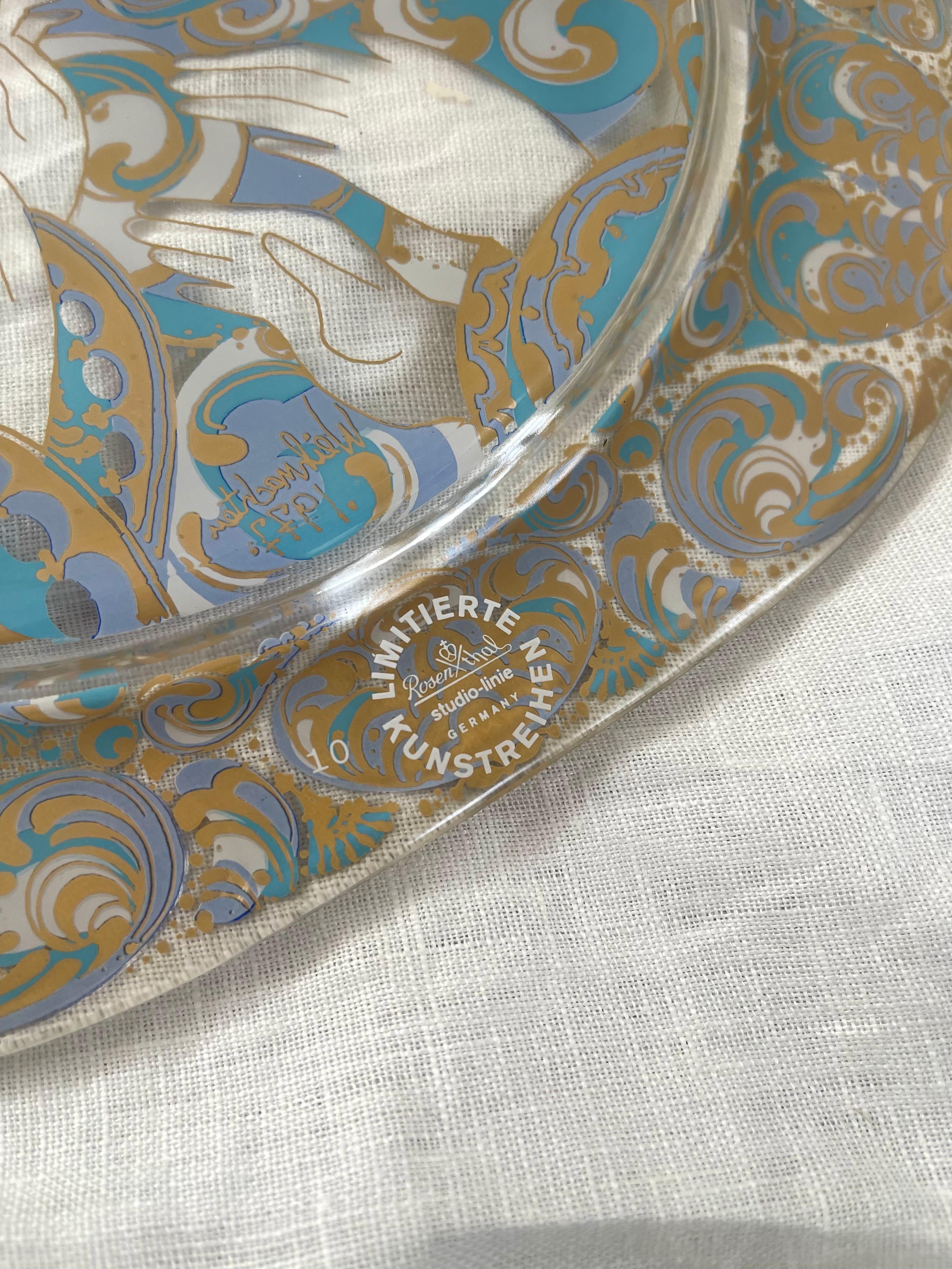 Weihnachtlicher Wandteller aus Glas Bjørn Wiinblad 1977 in limitierter Auflage, für Rosenthal (Kristall) im Angebot