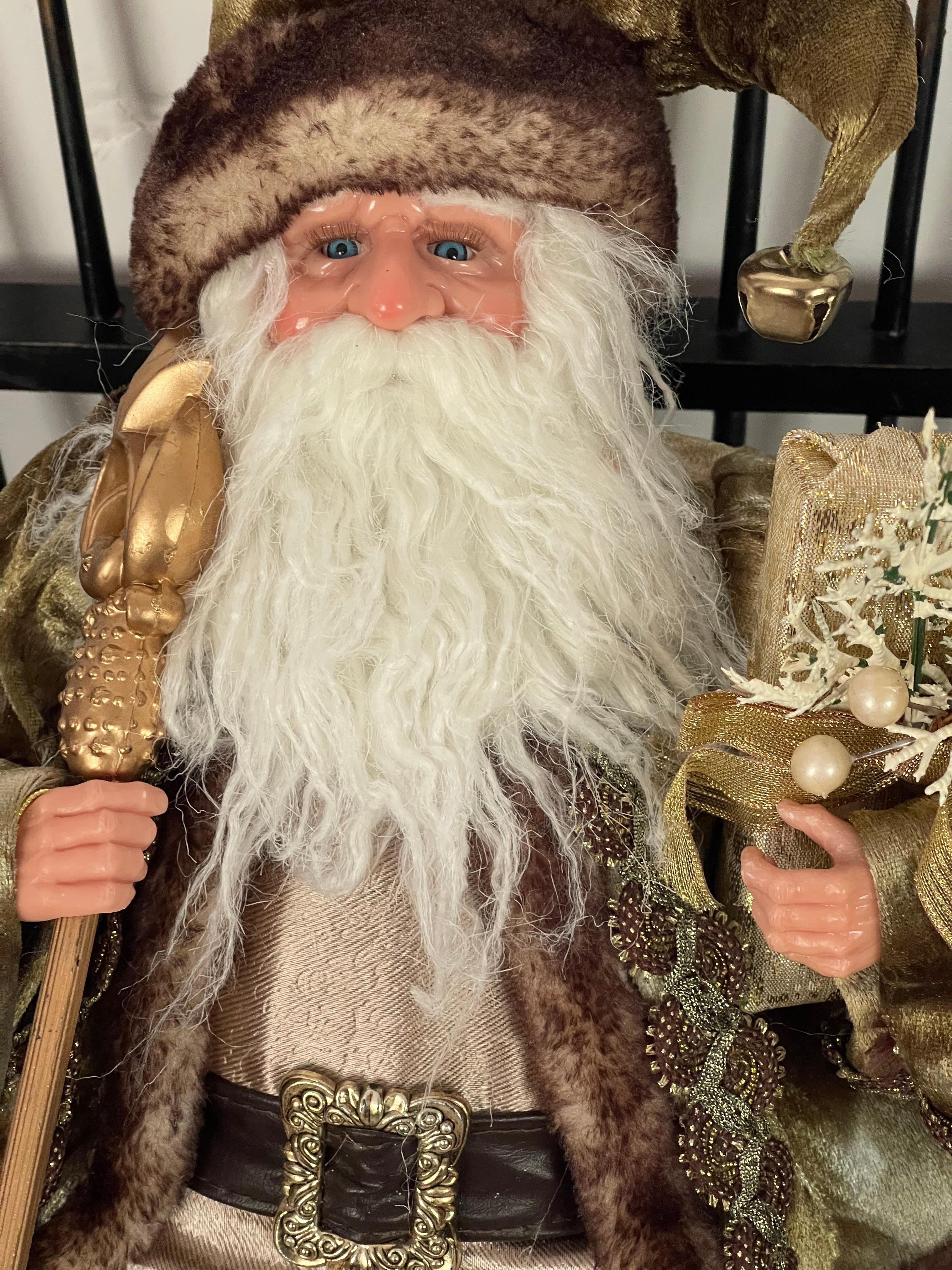 Metà XX secolo Albero di Natale di Babbo Natale con panchina Carro di Natale con giocattoli in vendita