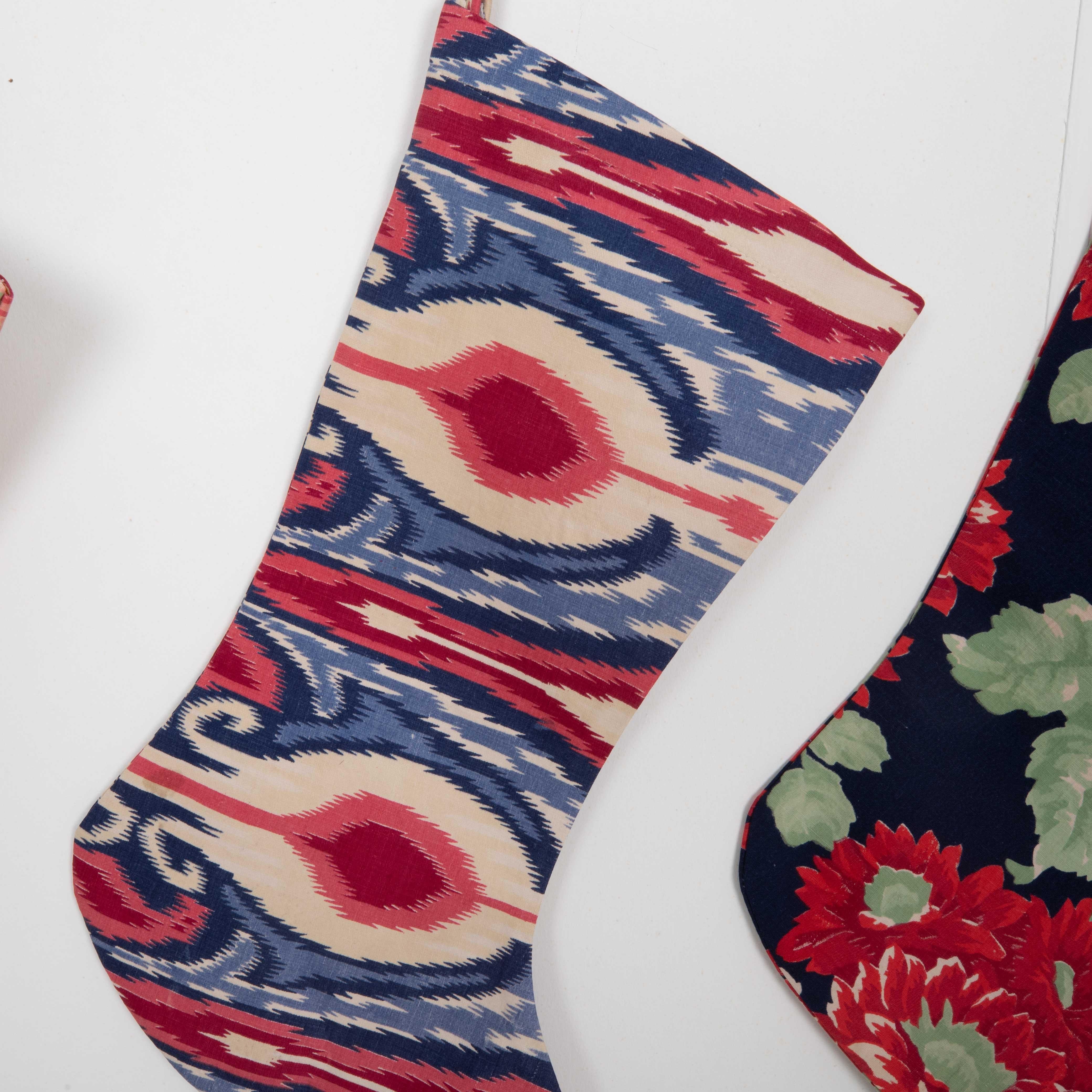 Set of 5 Christmas Stocking Made from Russian Roller Printed Texiles from 1960s  For Sale 2
