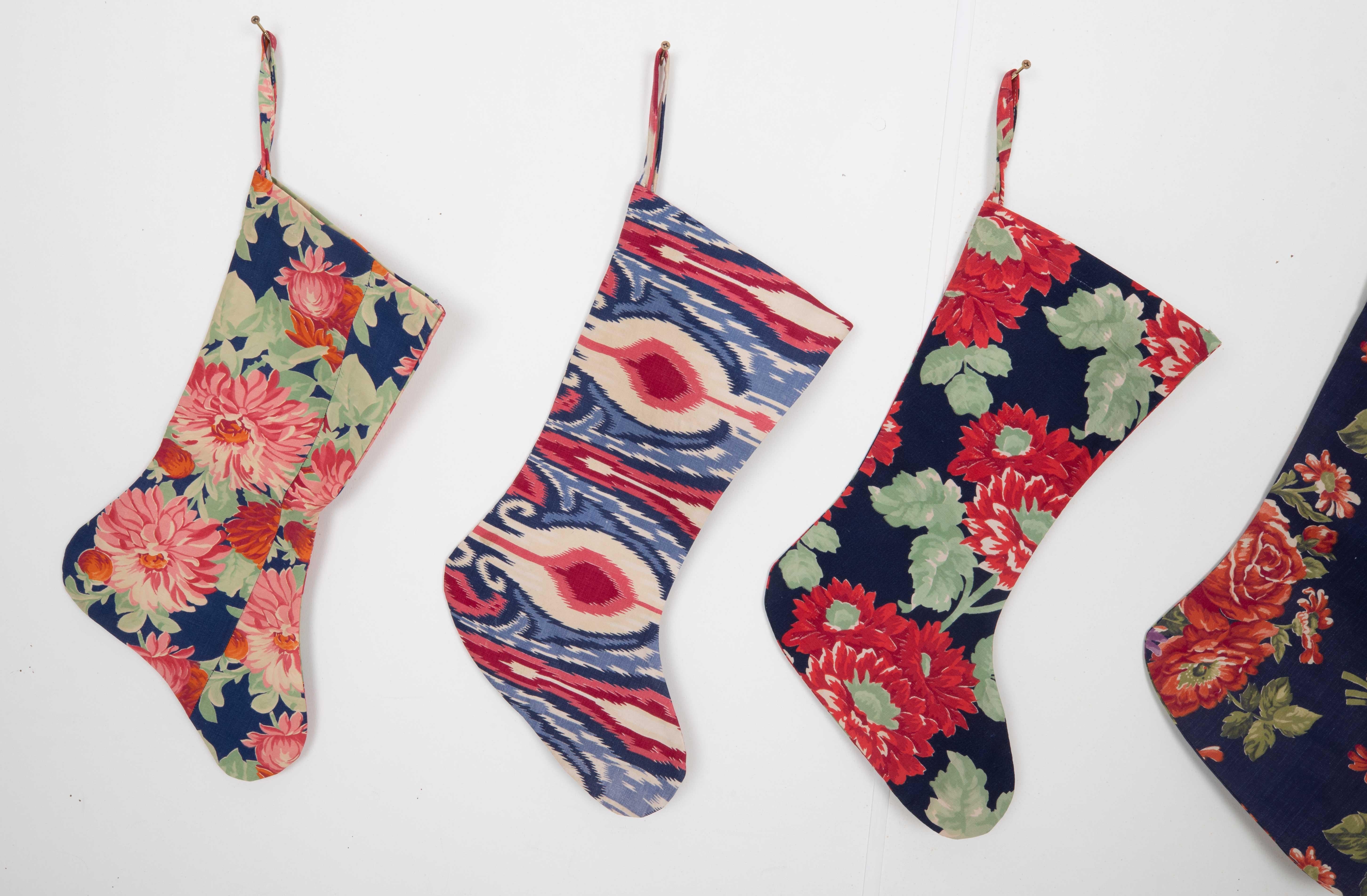 20th Century Set of 5 Christmas Stocking Made from Russian Roller Printed Texiles from 1960s  For Sale