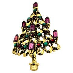 Vintage Christmas tree broch by Hollycraft USA, rhinestones, prong set, 1960s