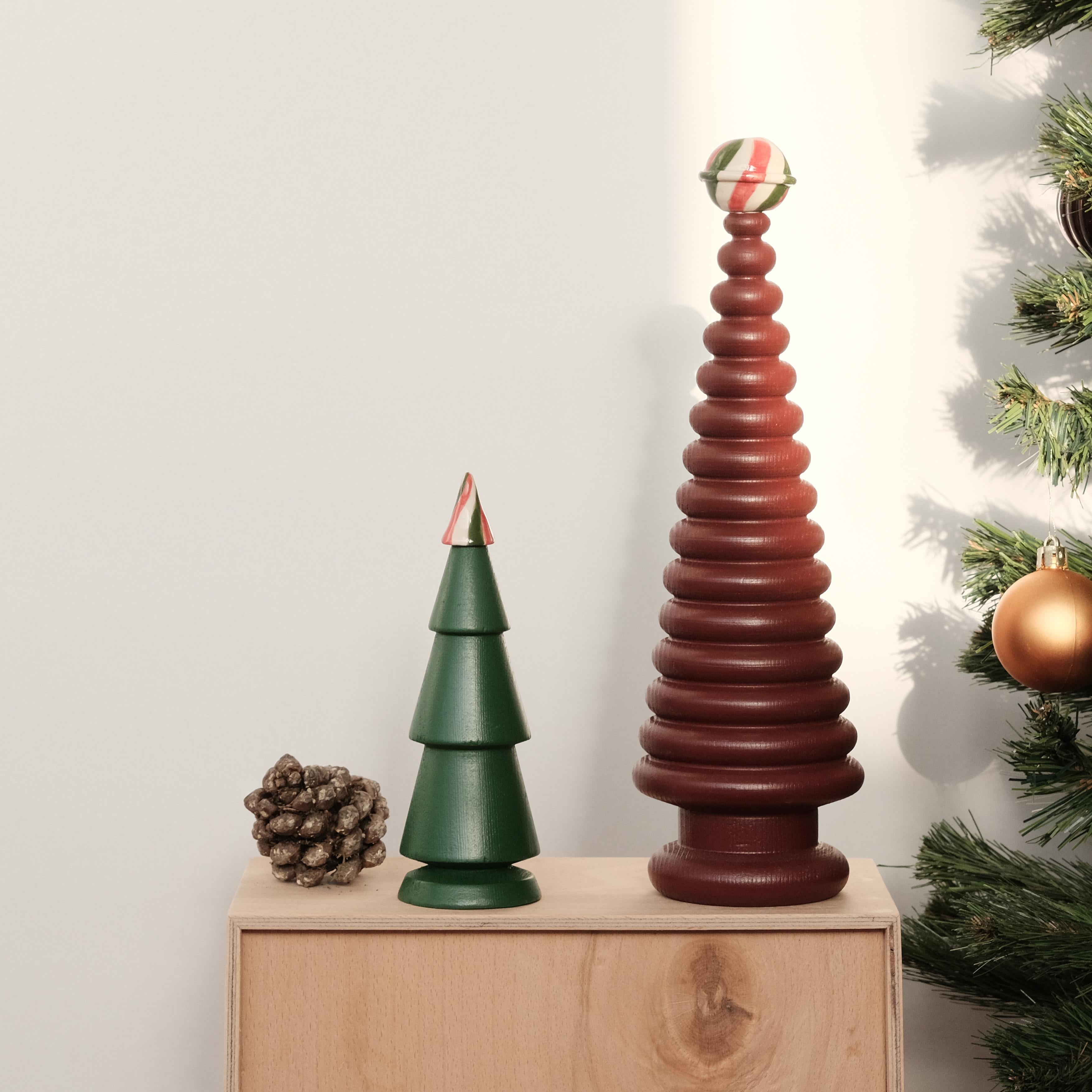 Weihnachtsbaum-Keramikkopf, rot, groß, Zedernholz (imitierte Auflage) (Türkisch) im Angebot