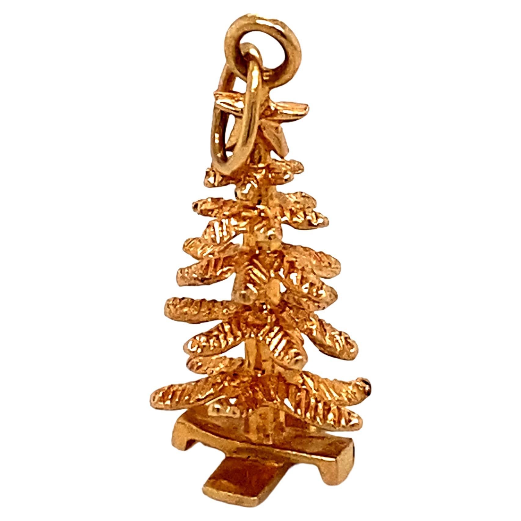 Christmas Tree Charm in 14 Karat Yellow Gold